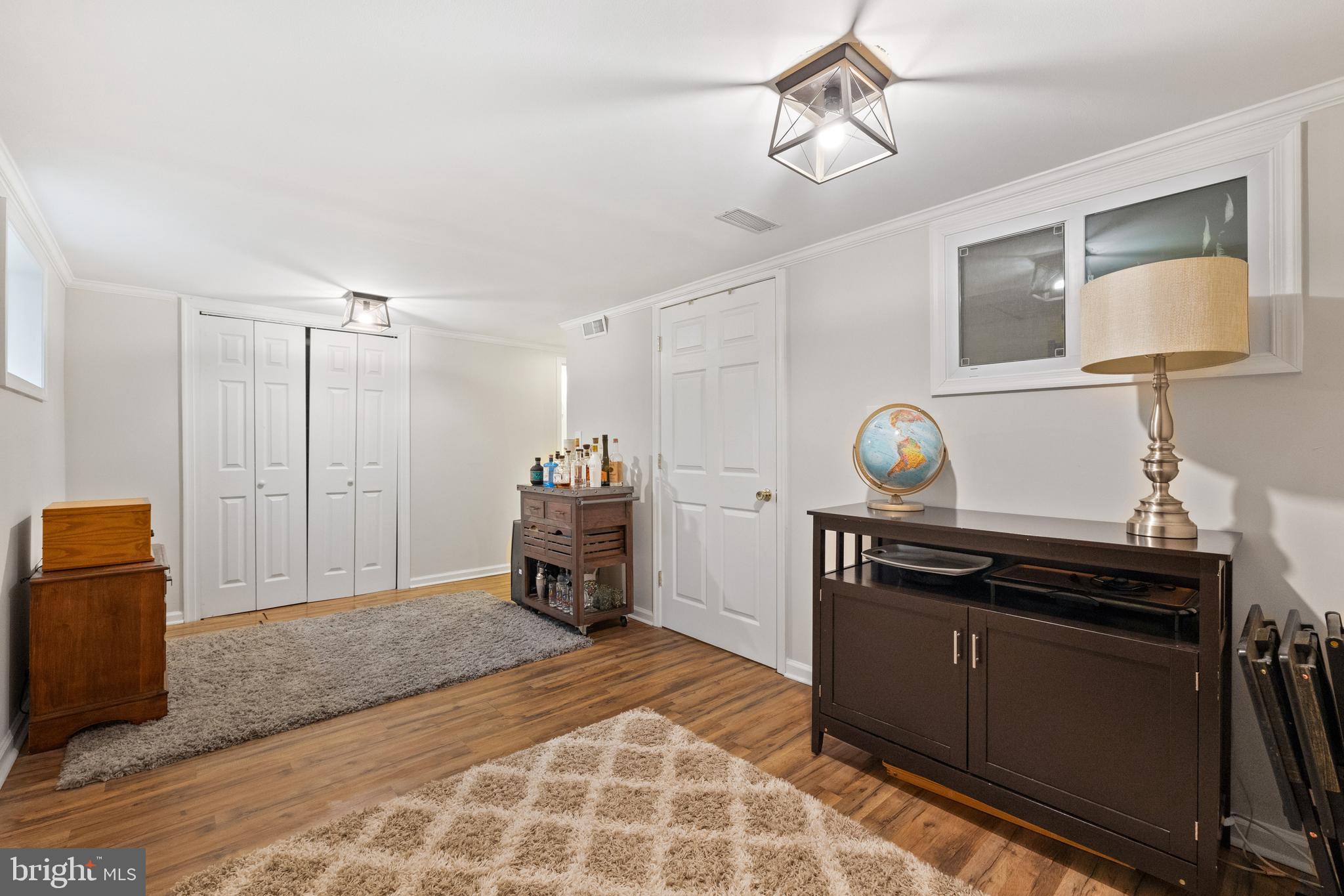 LAKE BRADDOCK - Residential