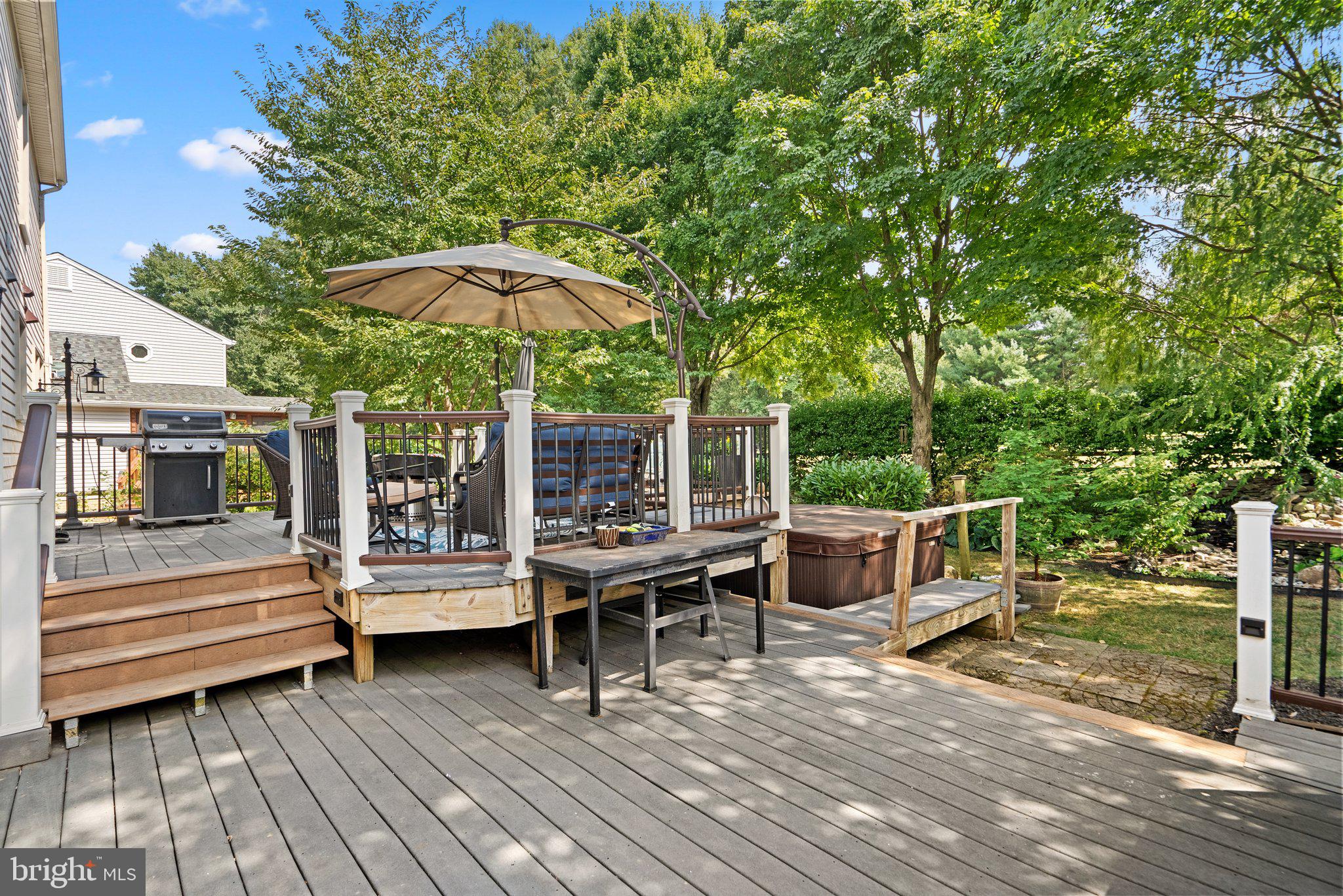 BROOKEVILLE KNOLLS - Residential