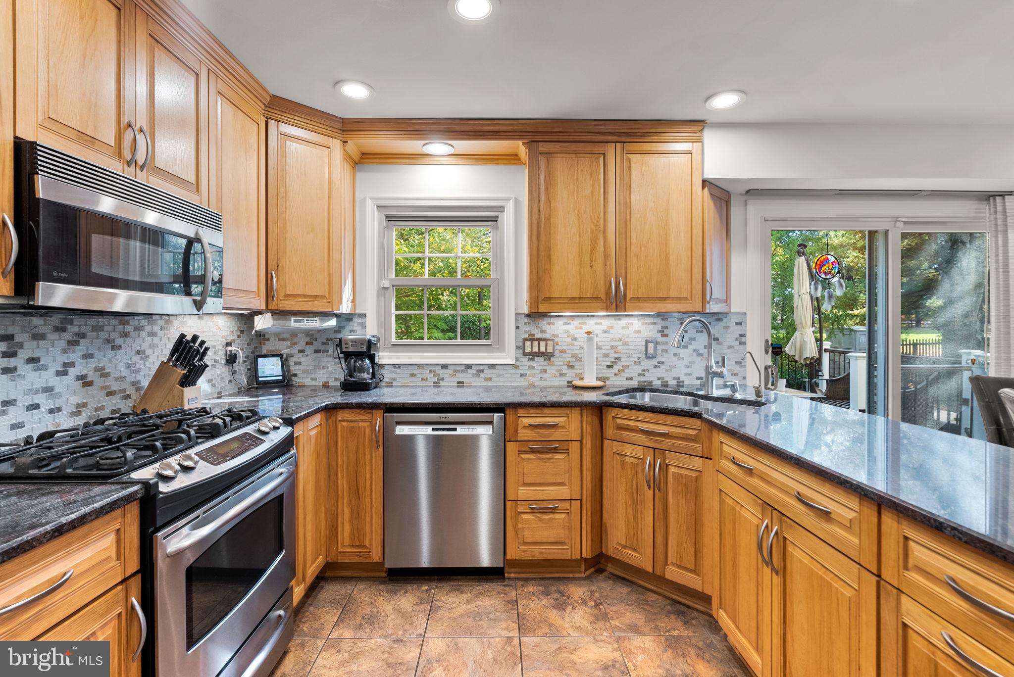 BROOKEVILLE KNOLLS - Residential