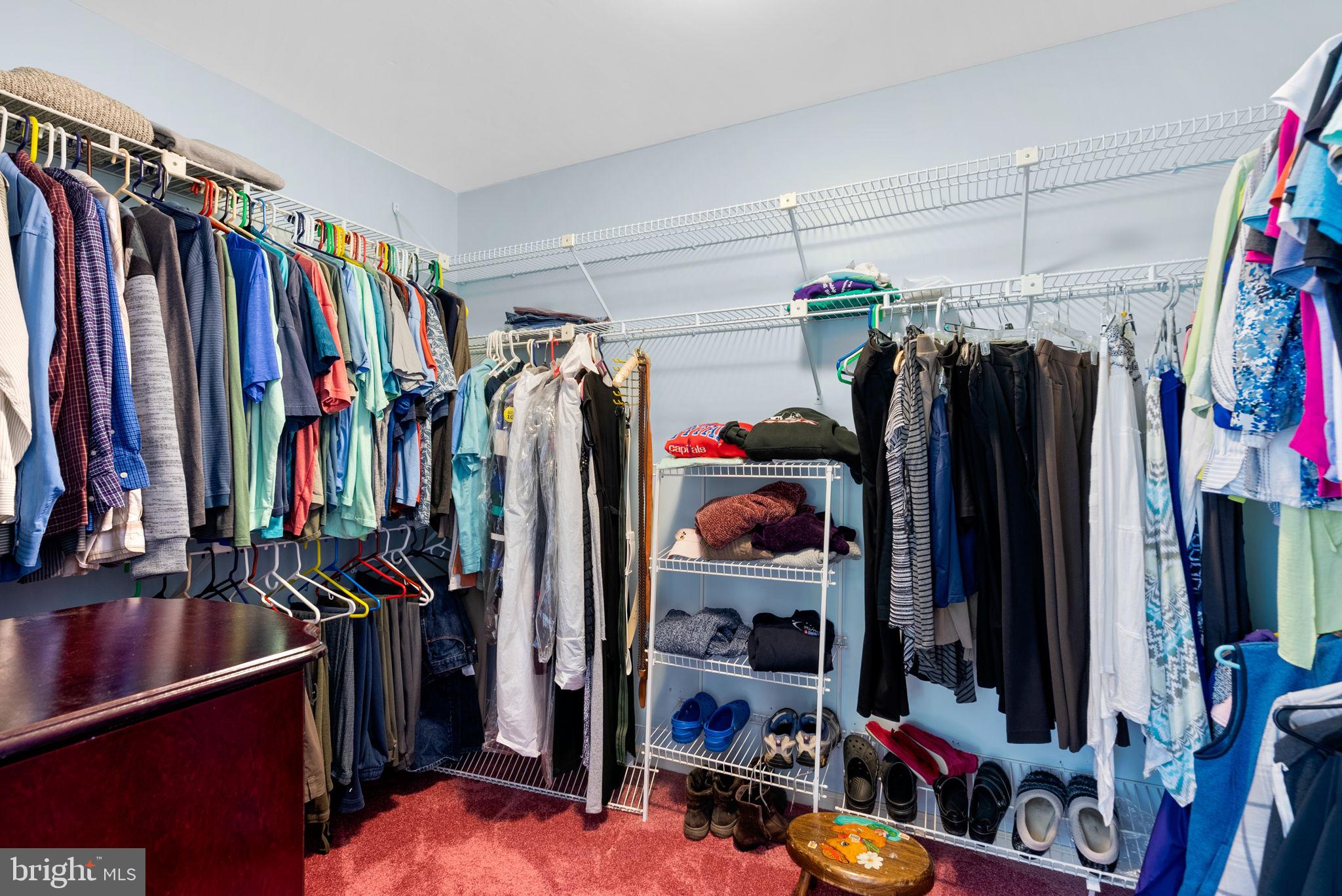 BROOKEVILLE KNOLLS - Residential