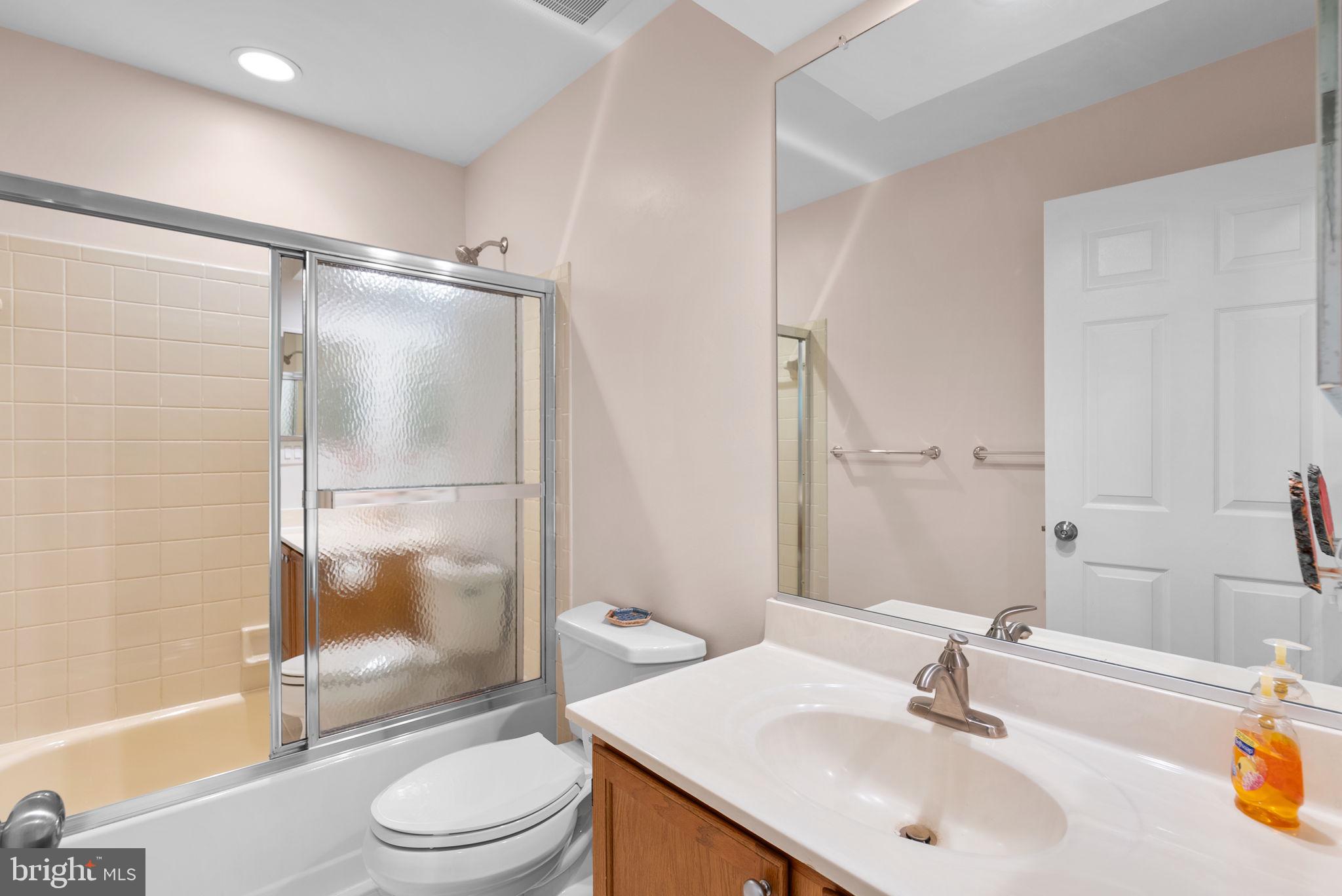 BROOKEVILLE KNOLLS - Residential