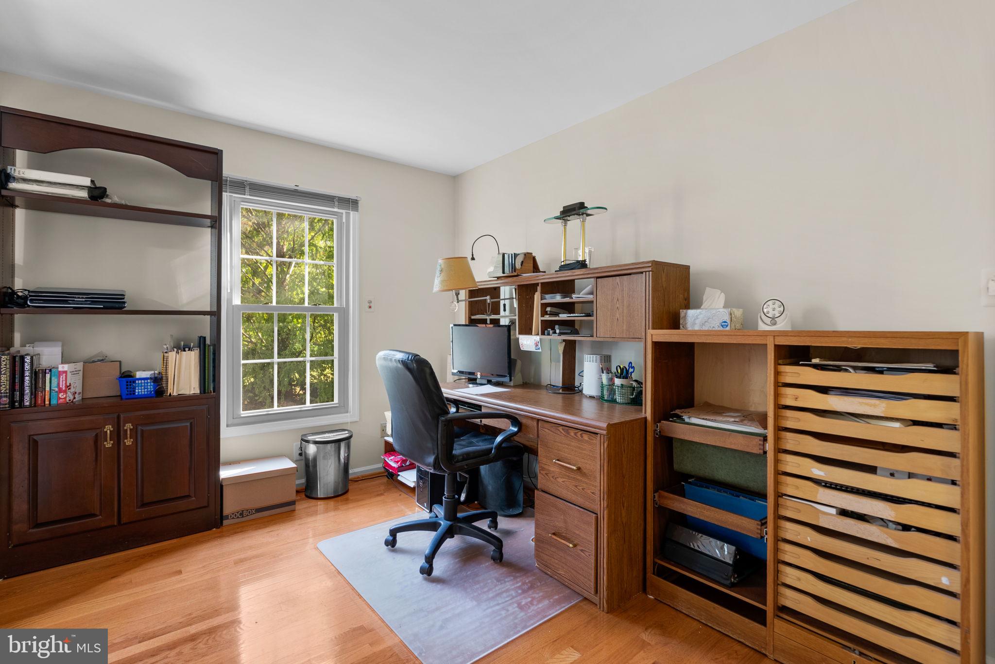 BROOKEVILLE KNOLLS - Residential