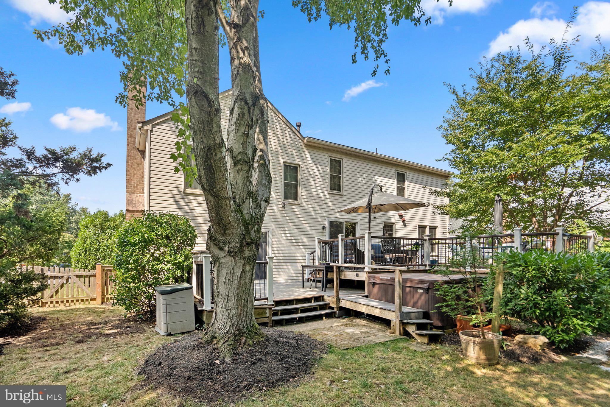 BROOKEVILLE KNOLLS - Residential