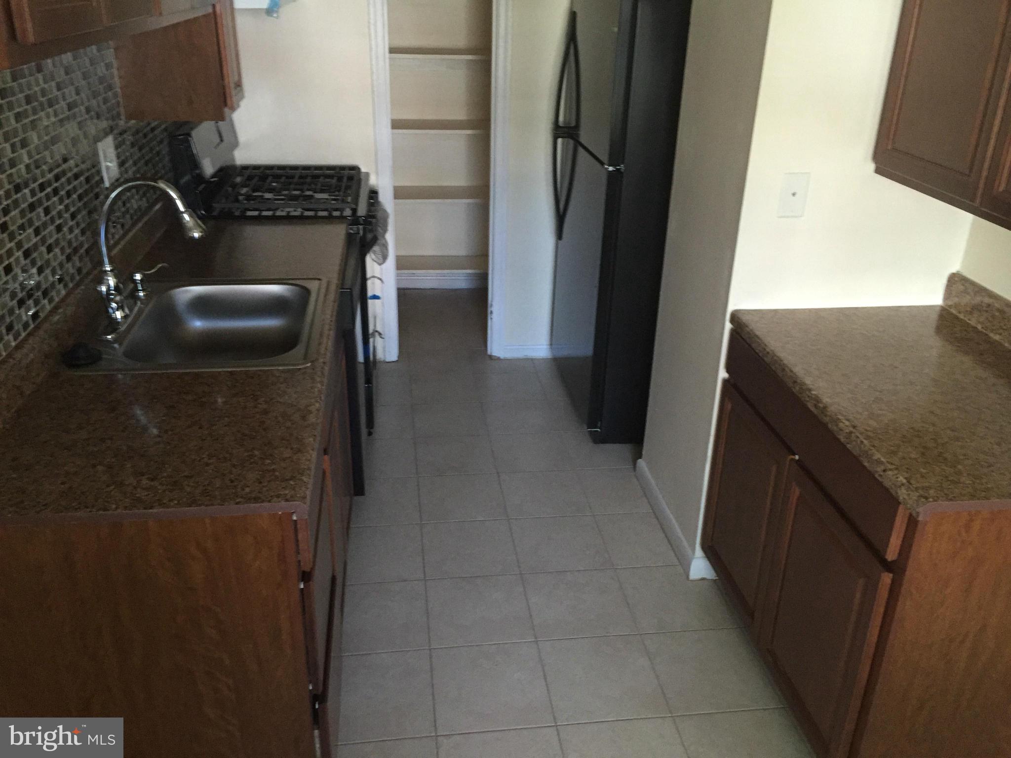 GREENWICH HILL - Residential