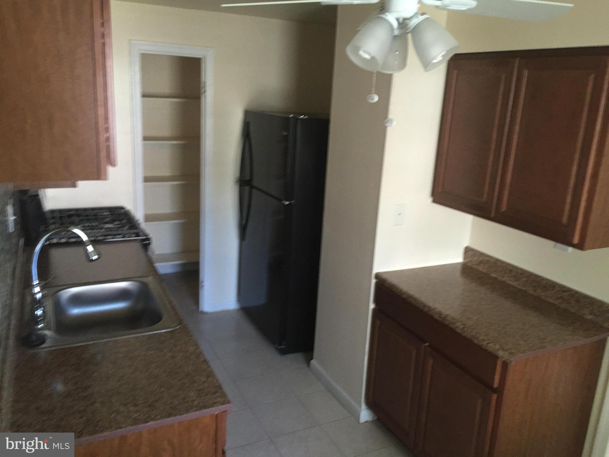 GREENWICH HILL - Residential