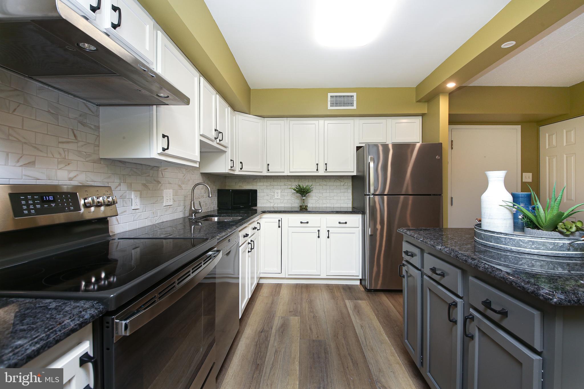 VALLEY FORGE TOWER - Residential