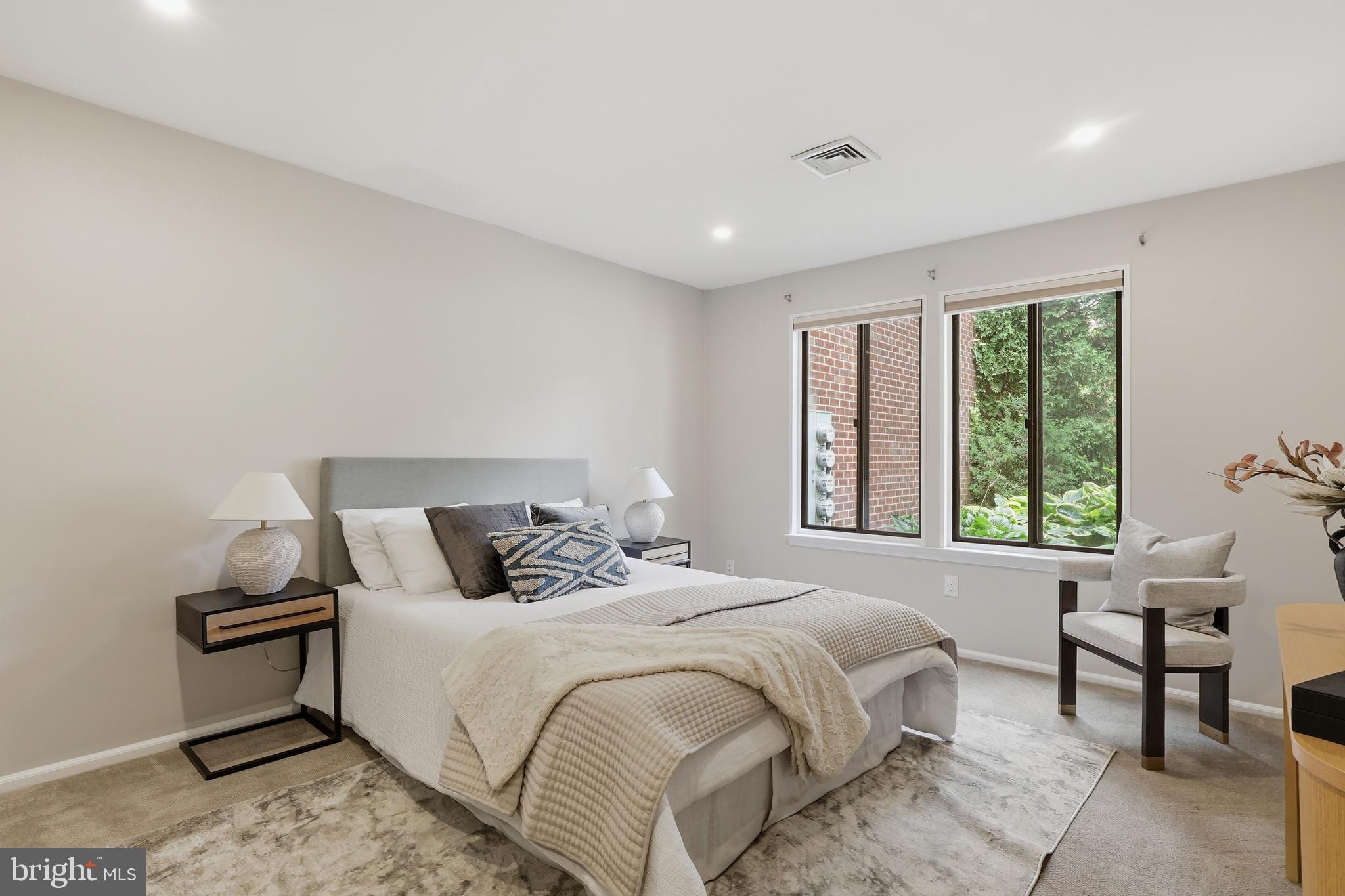 CHESTNUT GROVE - Residential