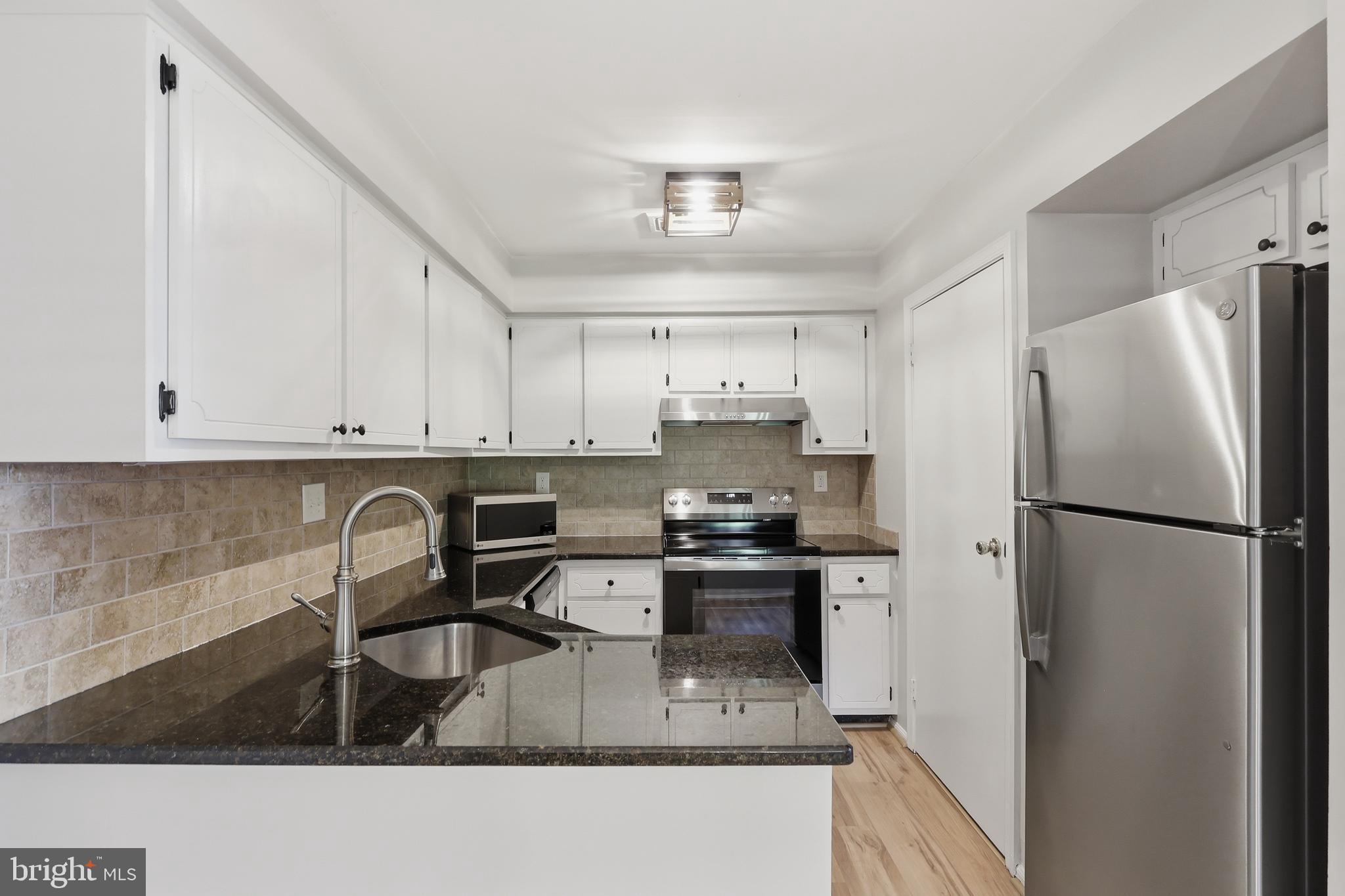 CHESTNUT GROVE - Residential