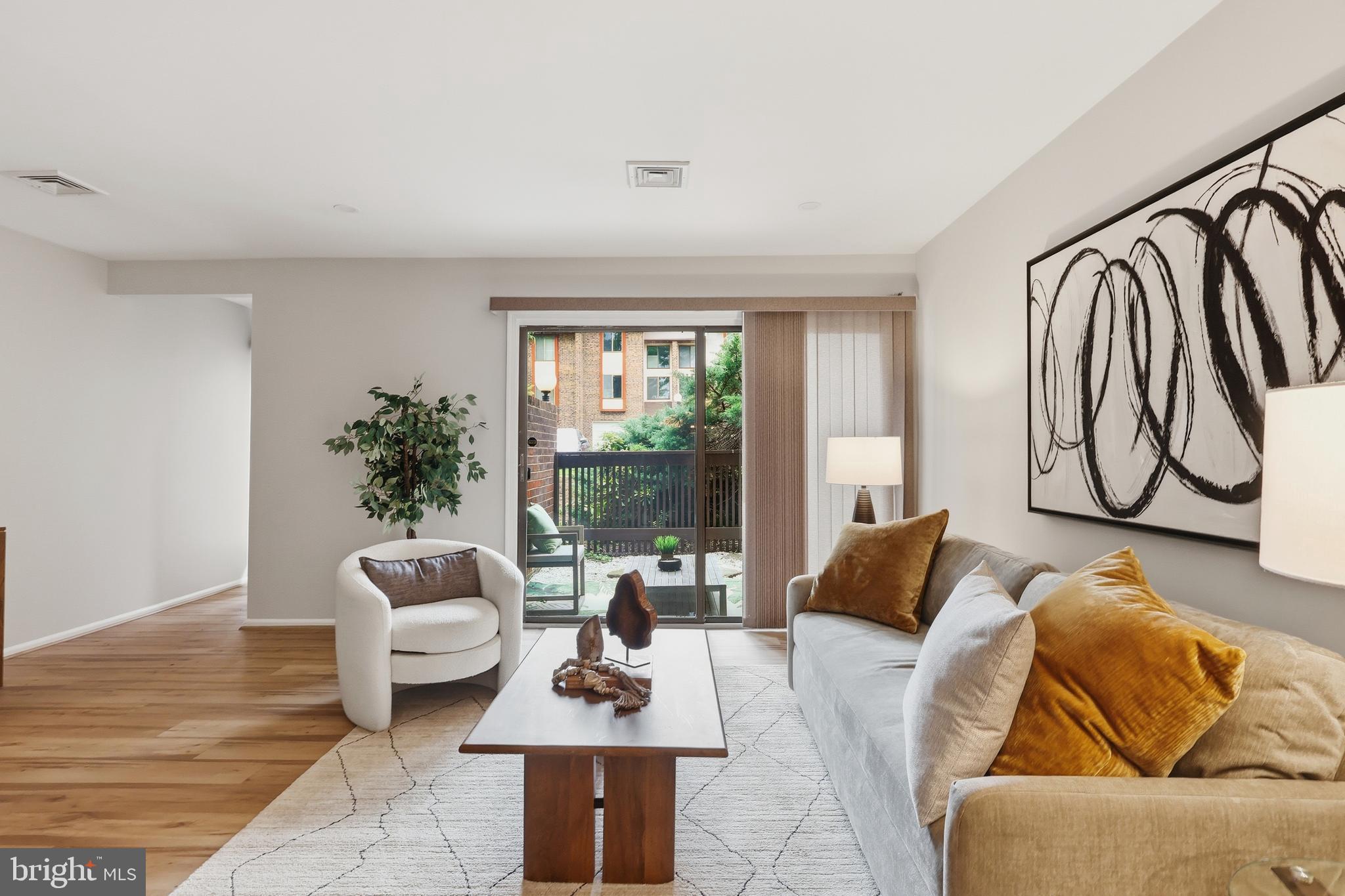CHESTNUT GROVE - Residential
