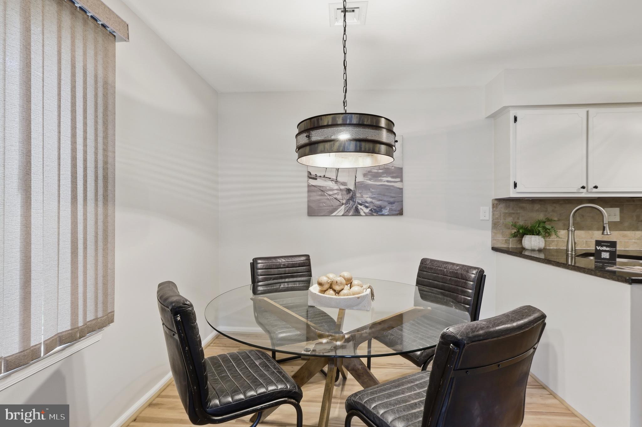 CHESTNUT GROVE - Residential