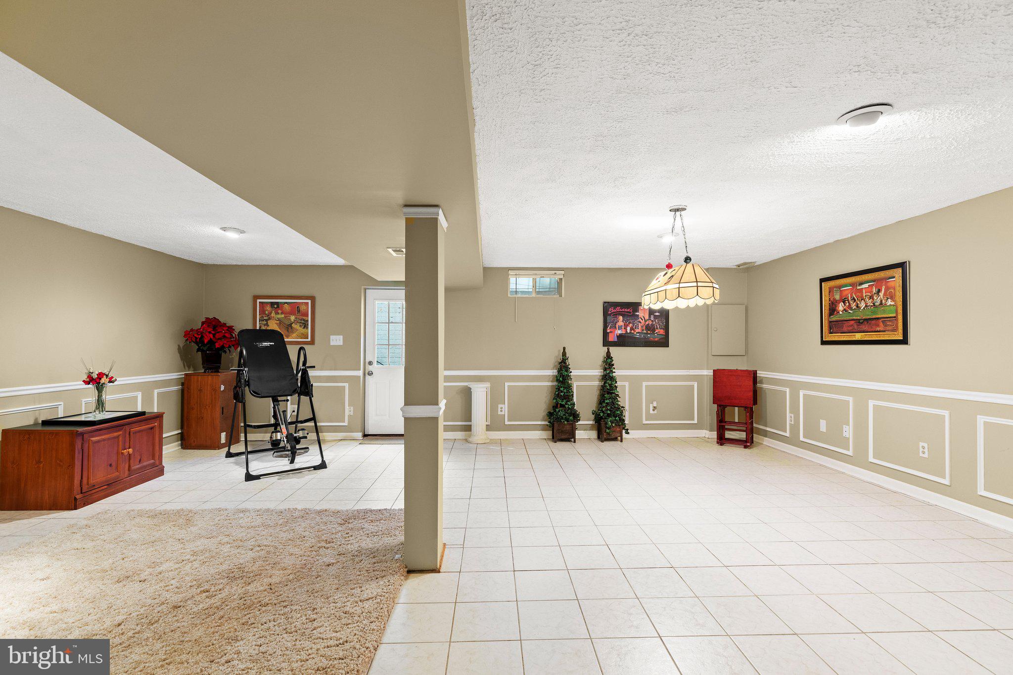 RUSSETT - Residential