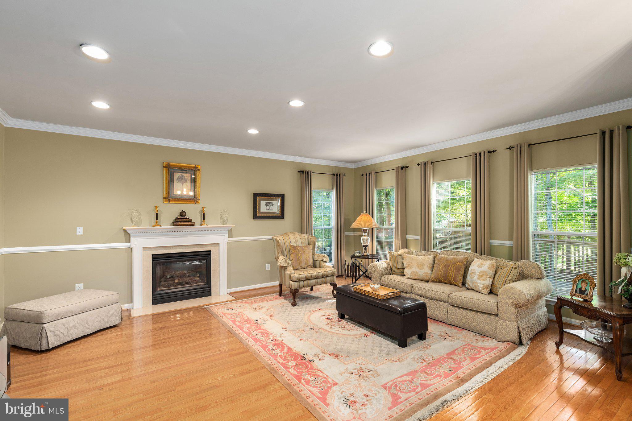 RUSSETT - Residential