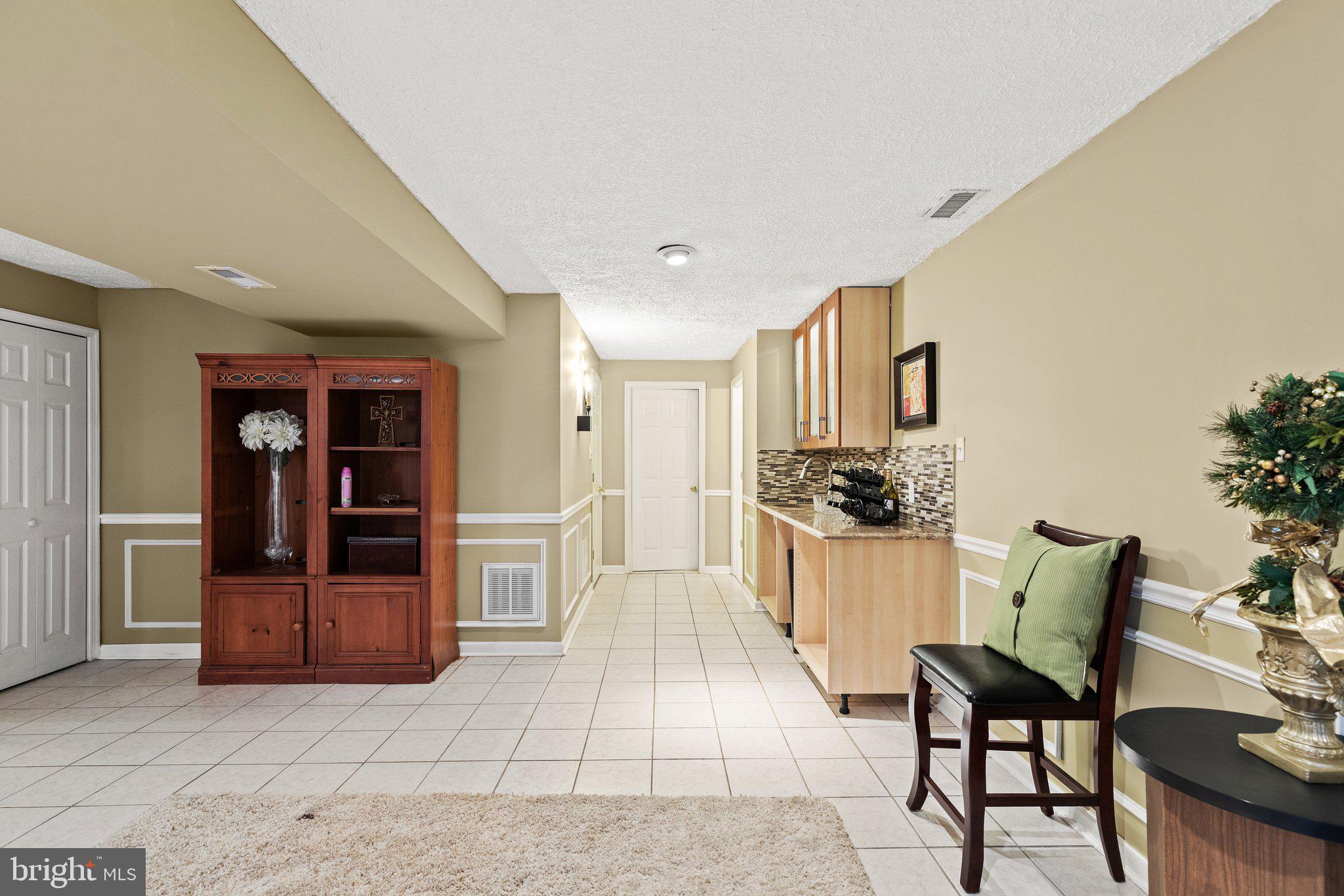 RUSSETT - Residential