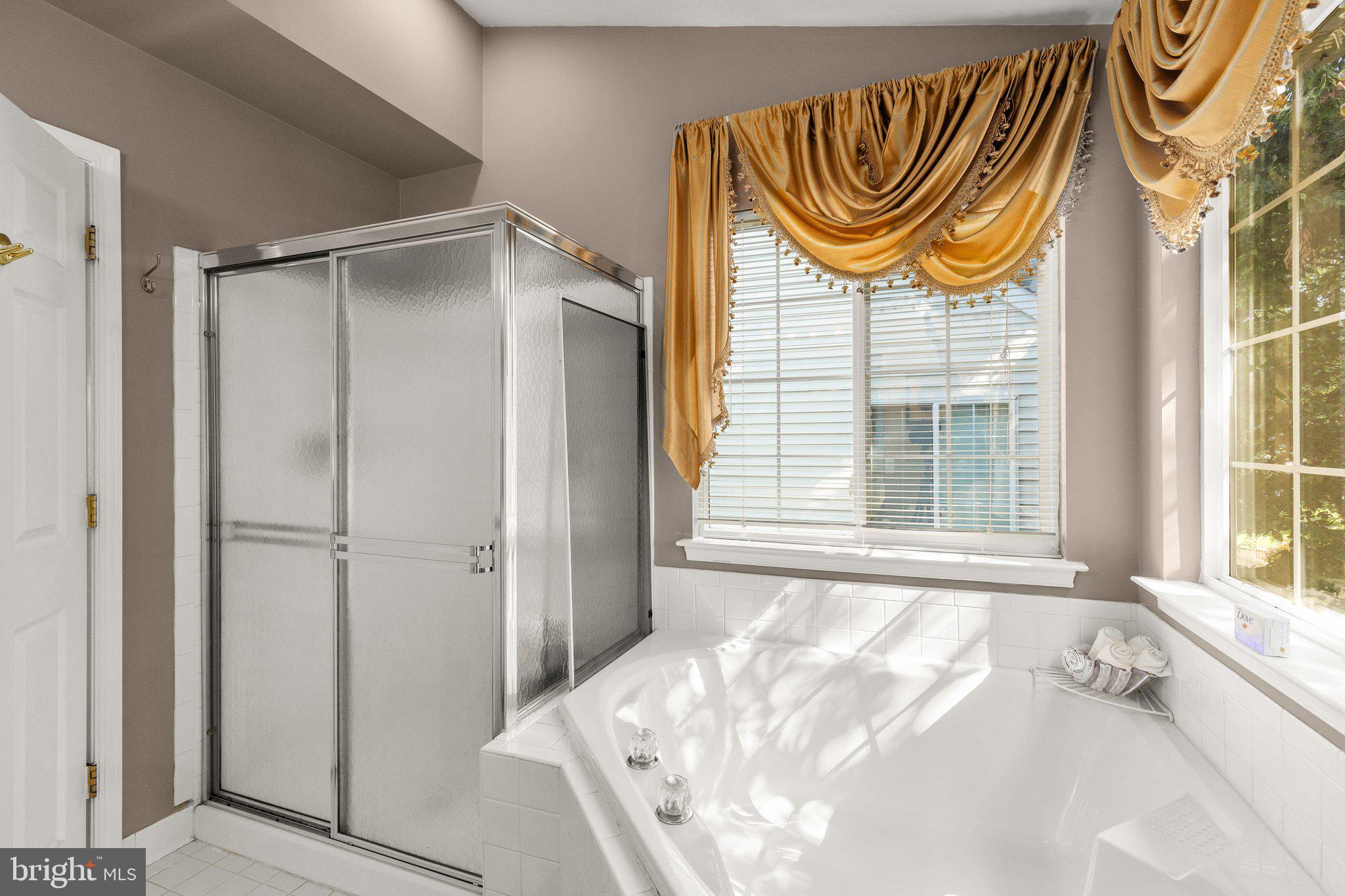 RUSSETT - Residential