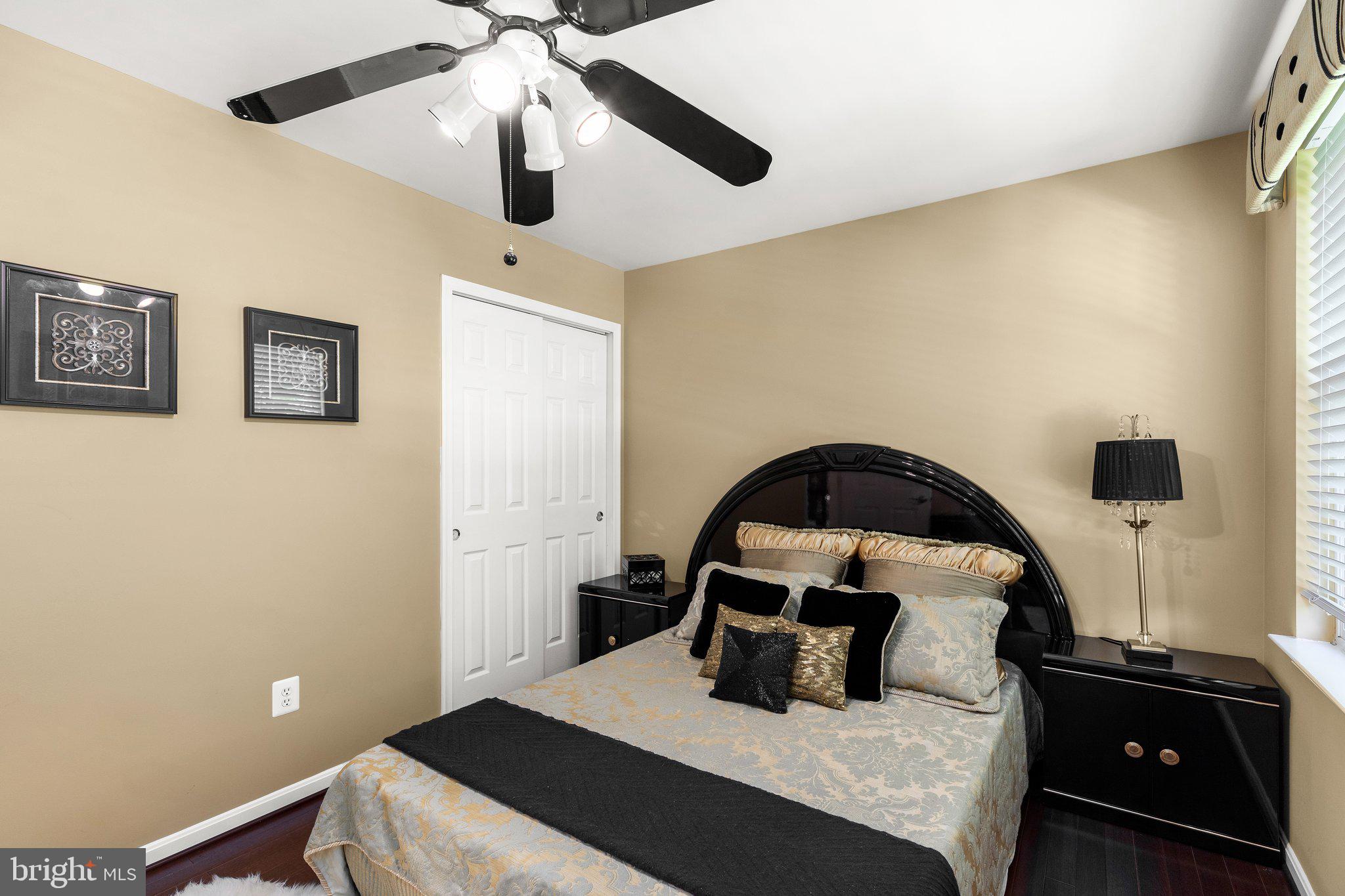 RUSSETT - Residential