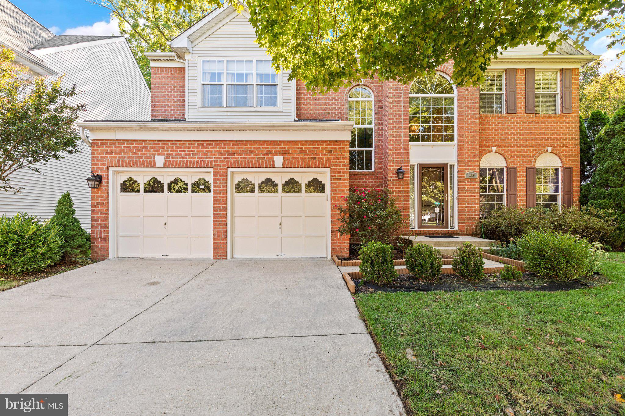 RUSSETT - Residential