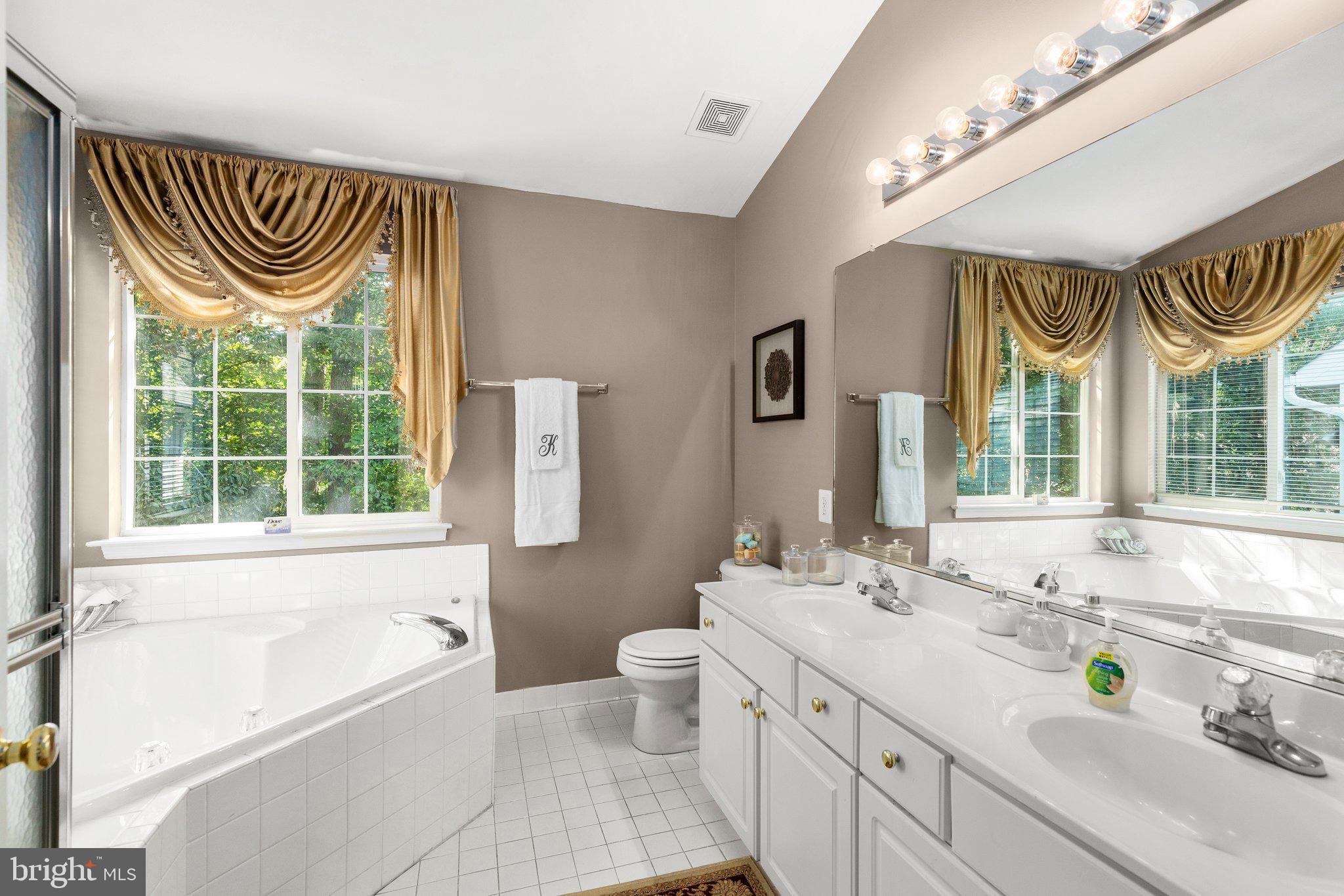 RUSSETT - Residential