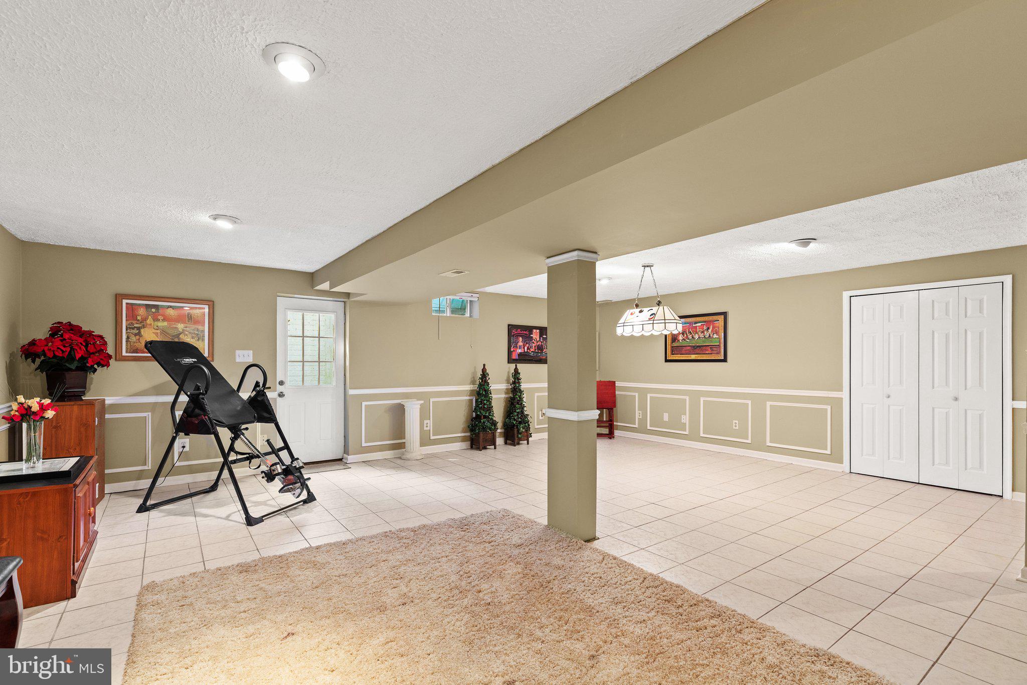 RUSSETT - Residential