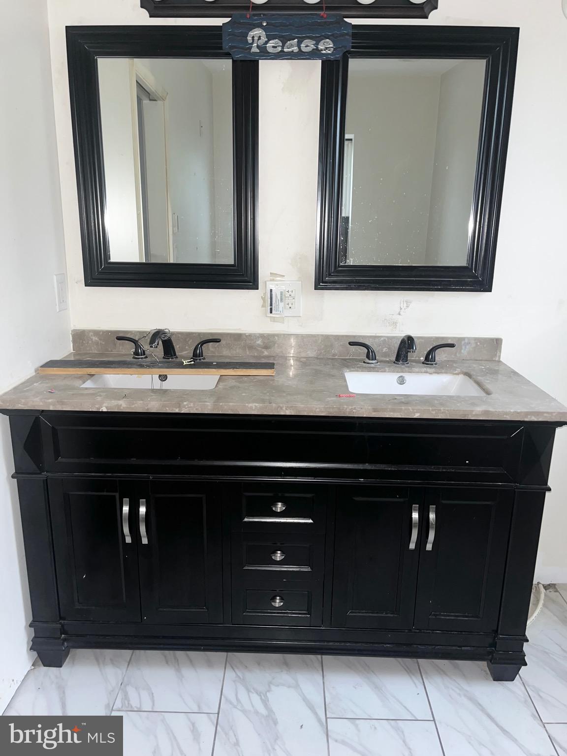 FORGOTTEN BOTTOM - Residential