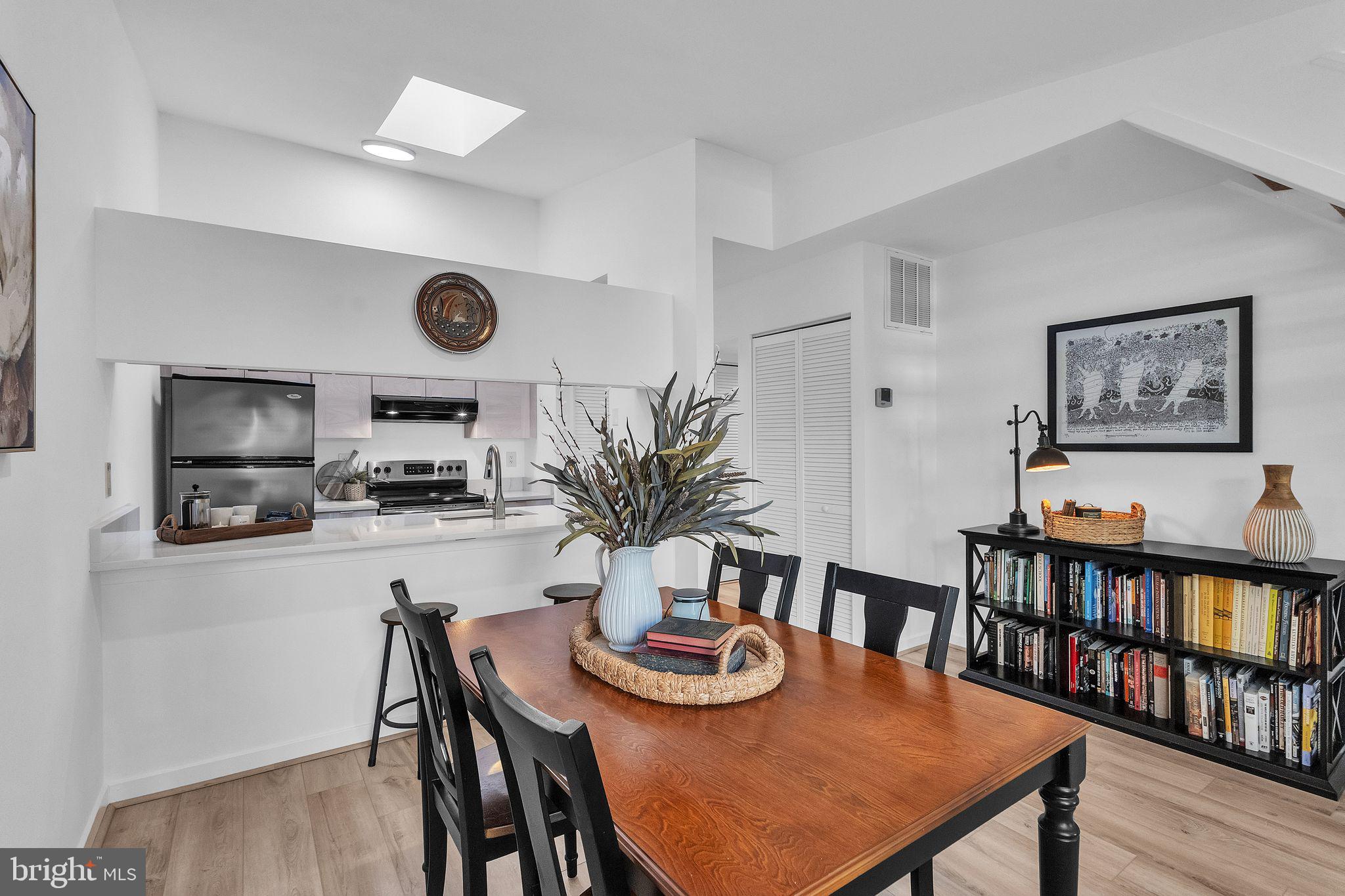 DOCKSIDE - Residential