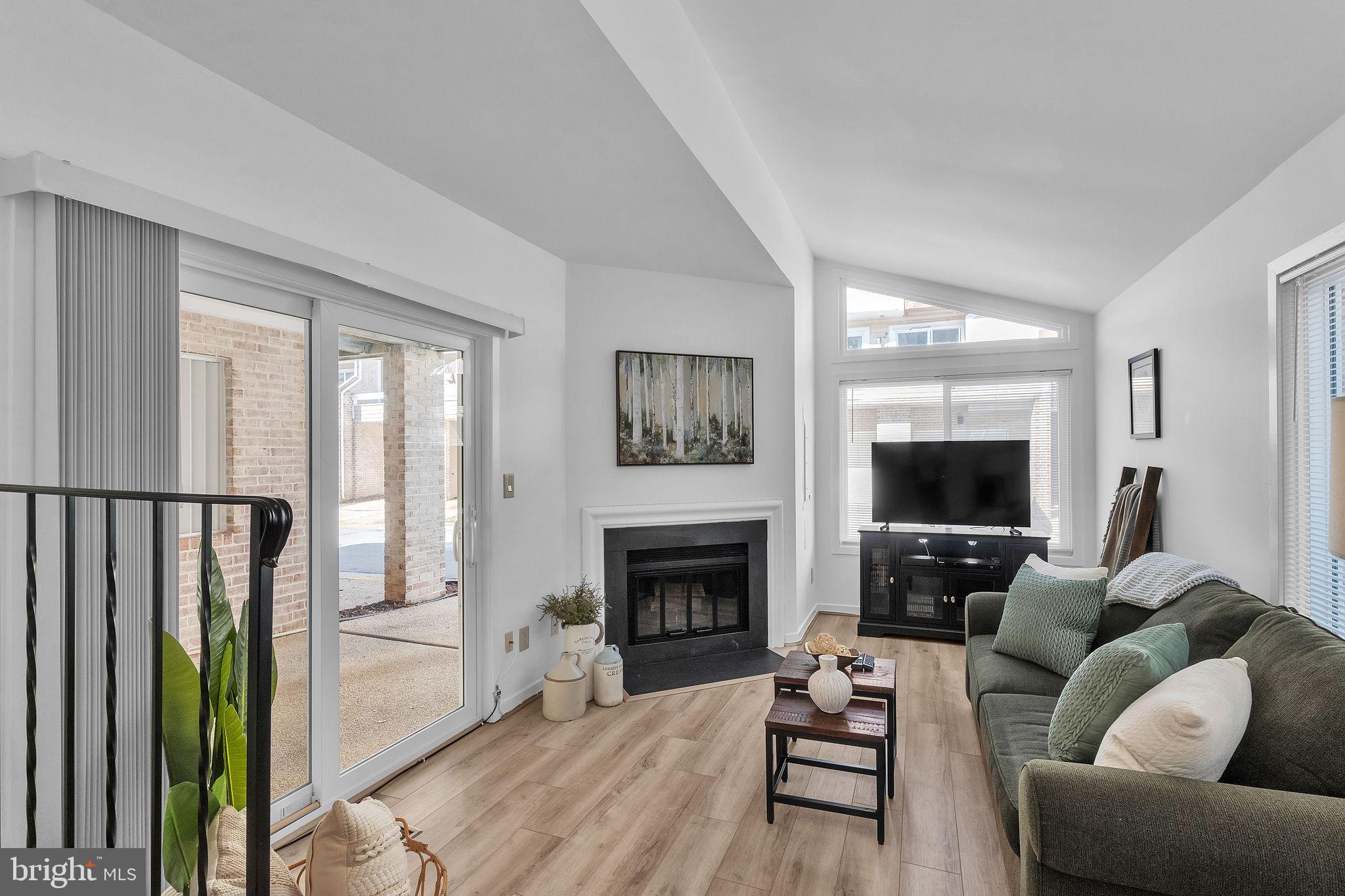 DOCKSIDE - Residential