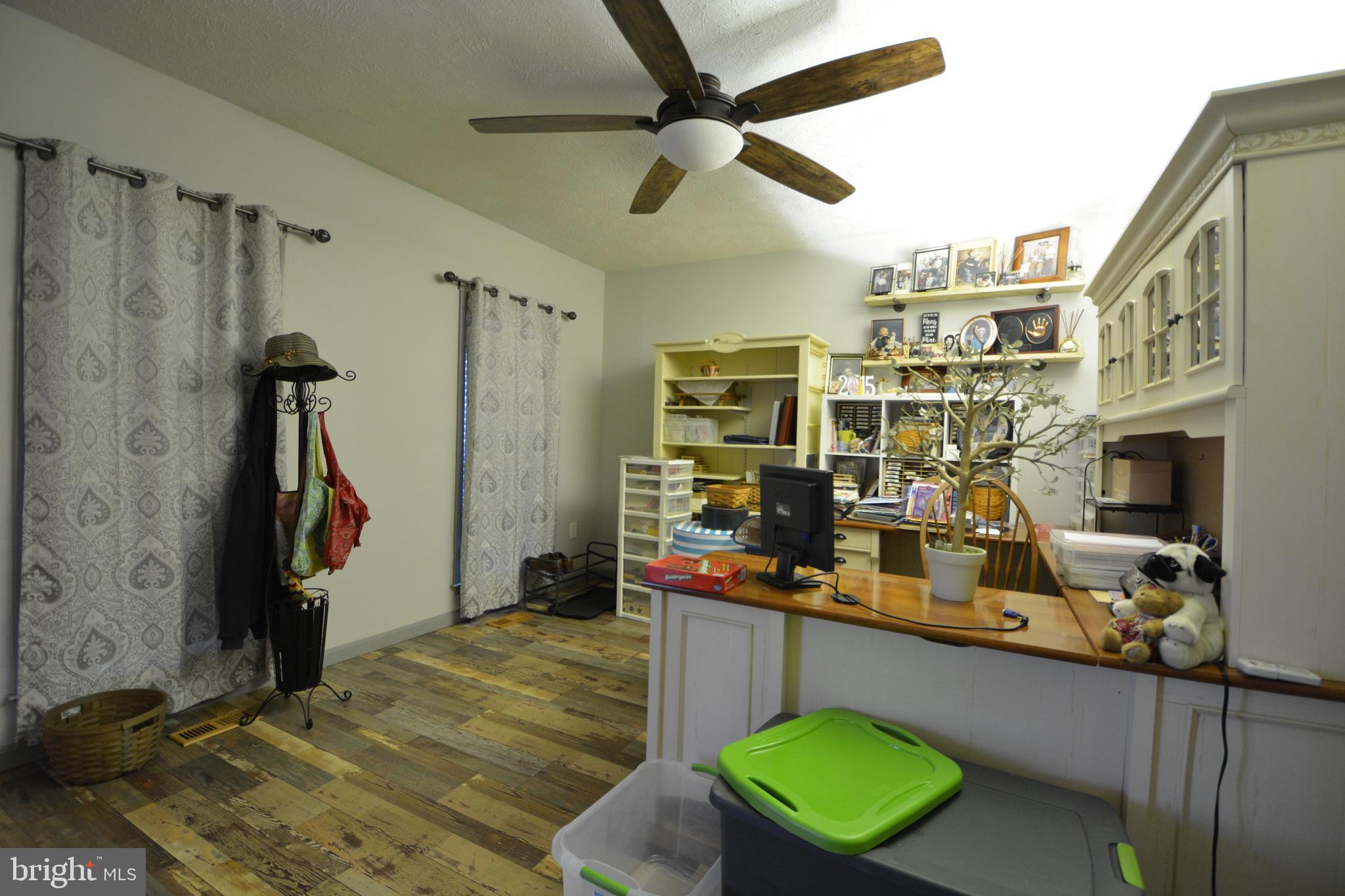 WOODSIDE ESTATES - Residential