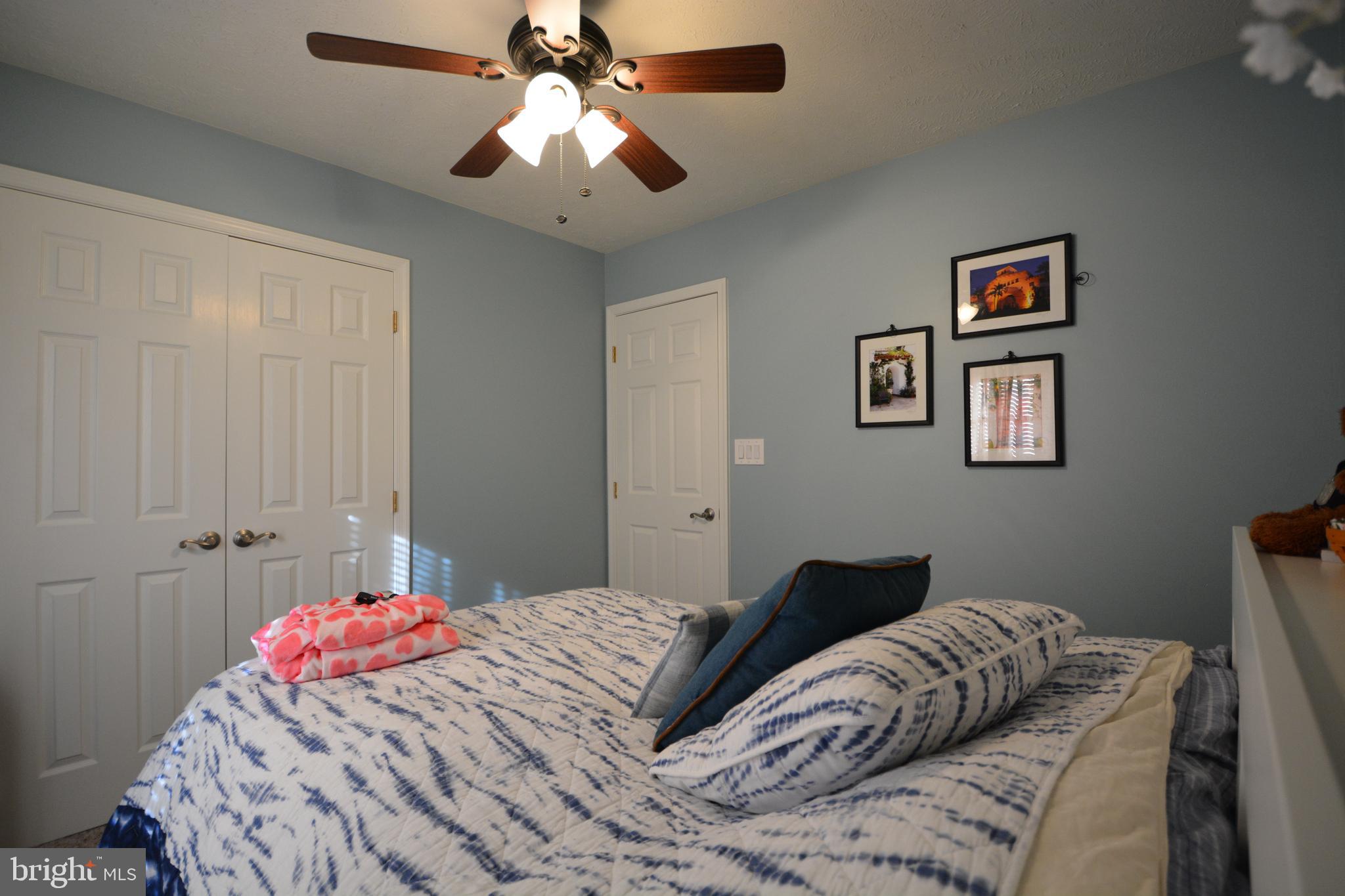 WOODSIDE ESTATES - Residential