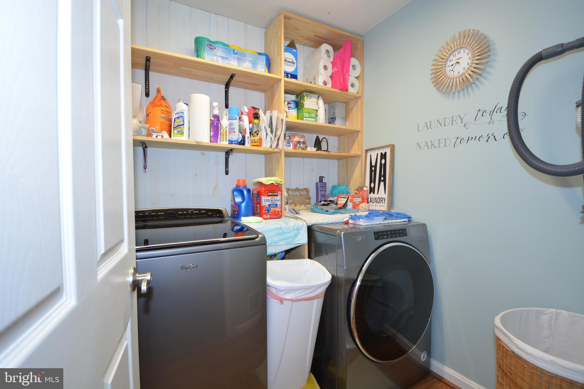 WOODSIDE ESTATES - Residential