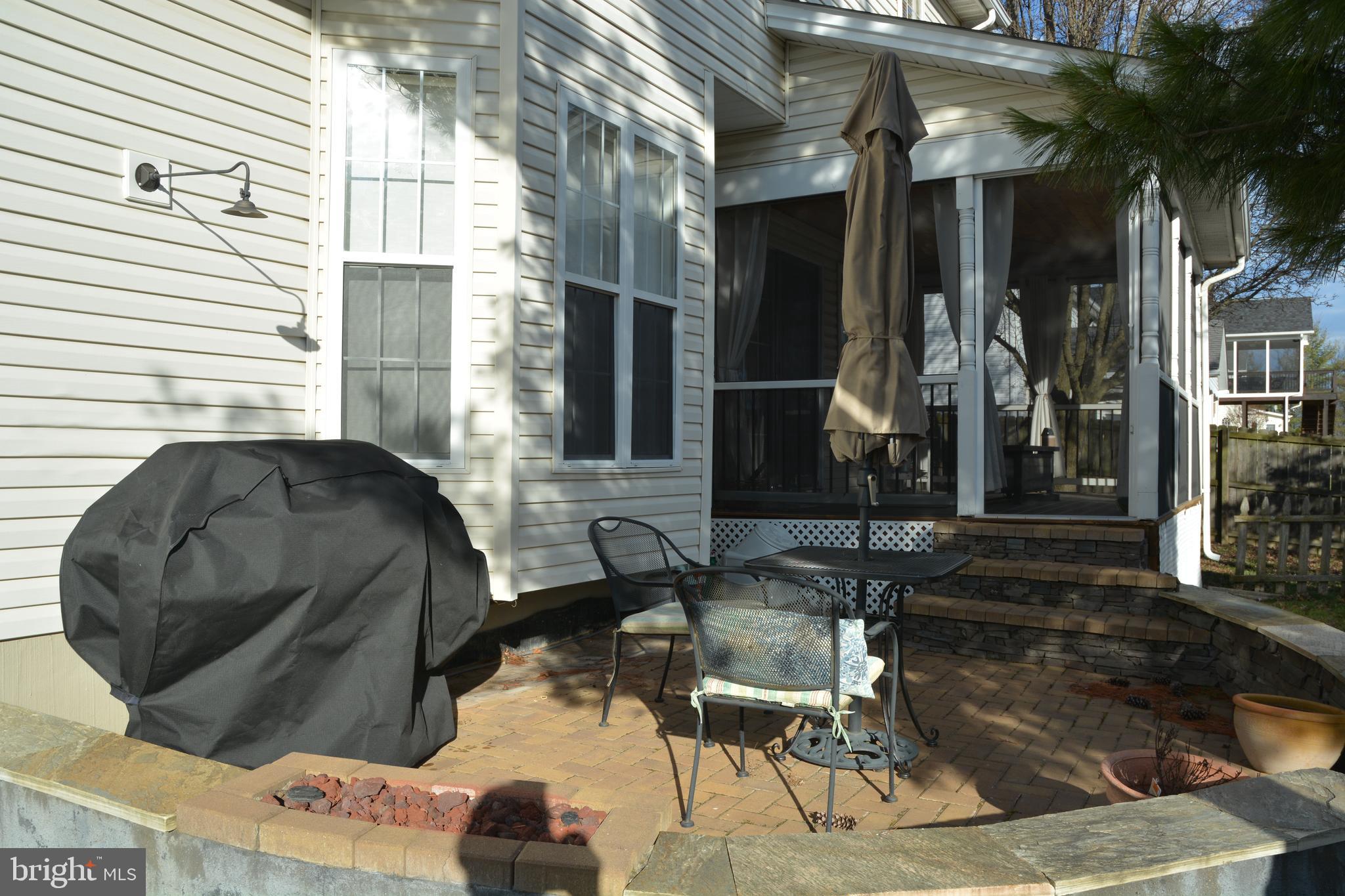 WOODSIDE ESTATES - Residential