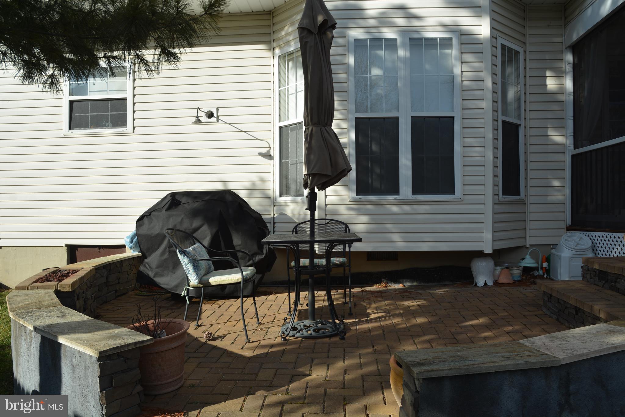 WOODSIDE ESTATES - Residential