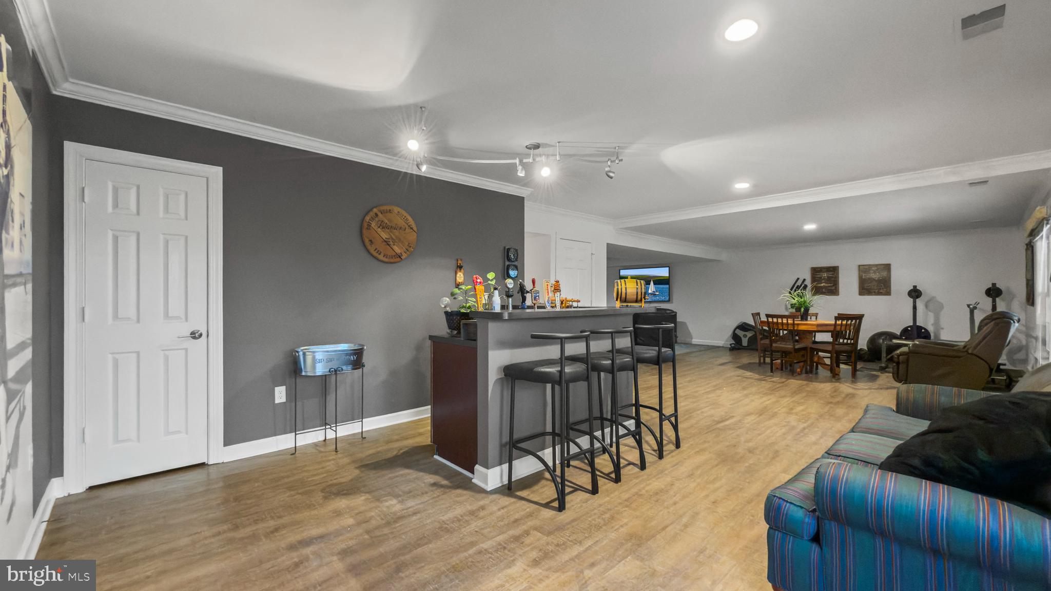 JAMES CREEK - Residential