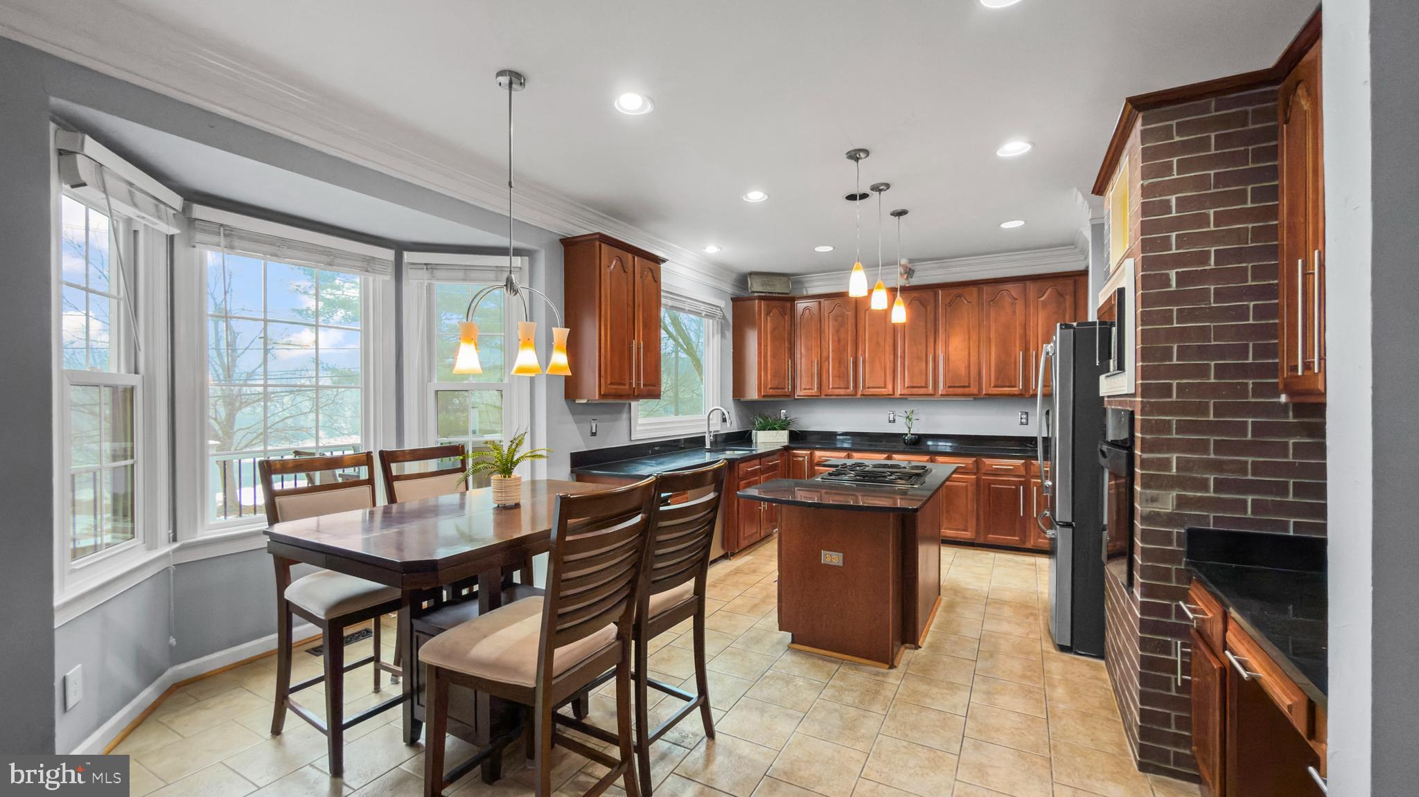 JAMES CREEK - Residential