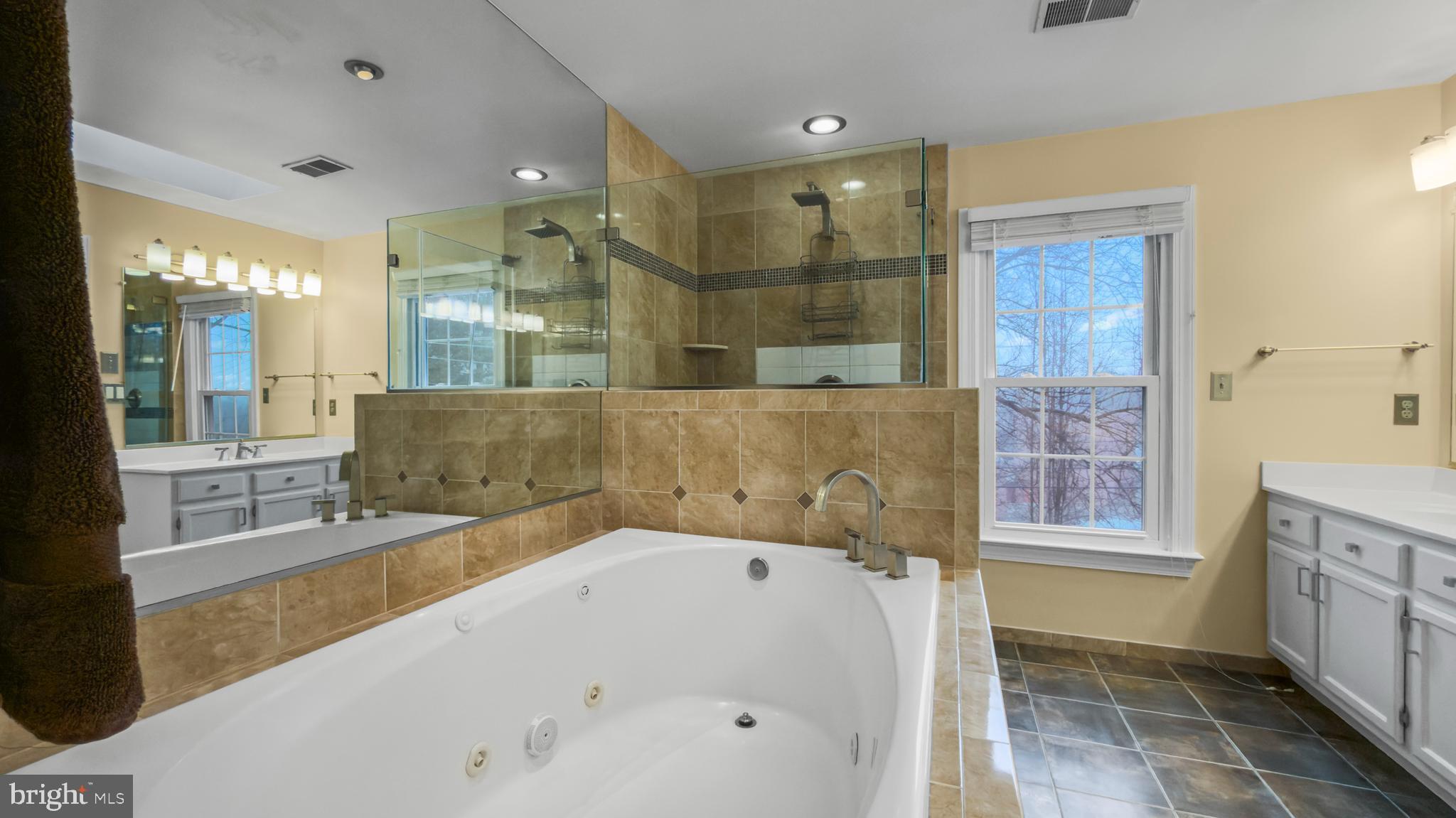 JAMES CREEK - Residential