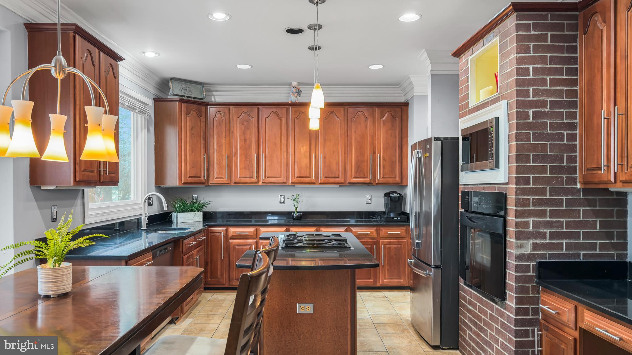 JAMES CREEK - Residential