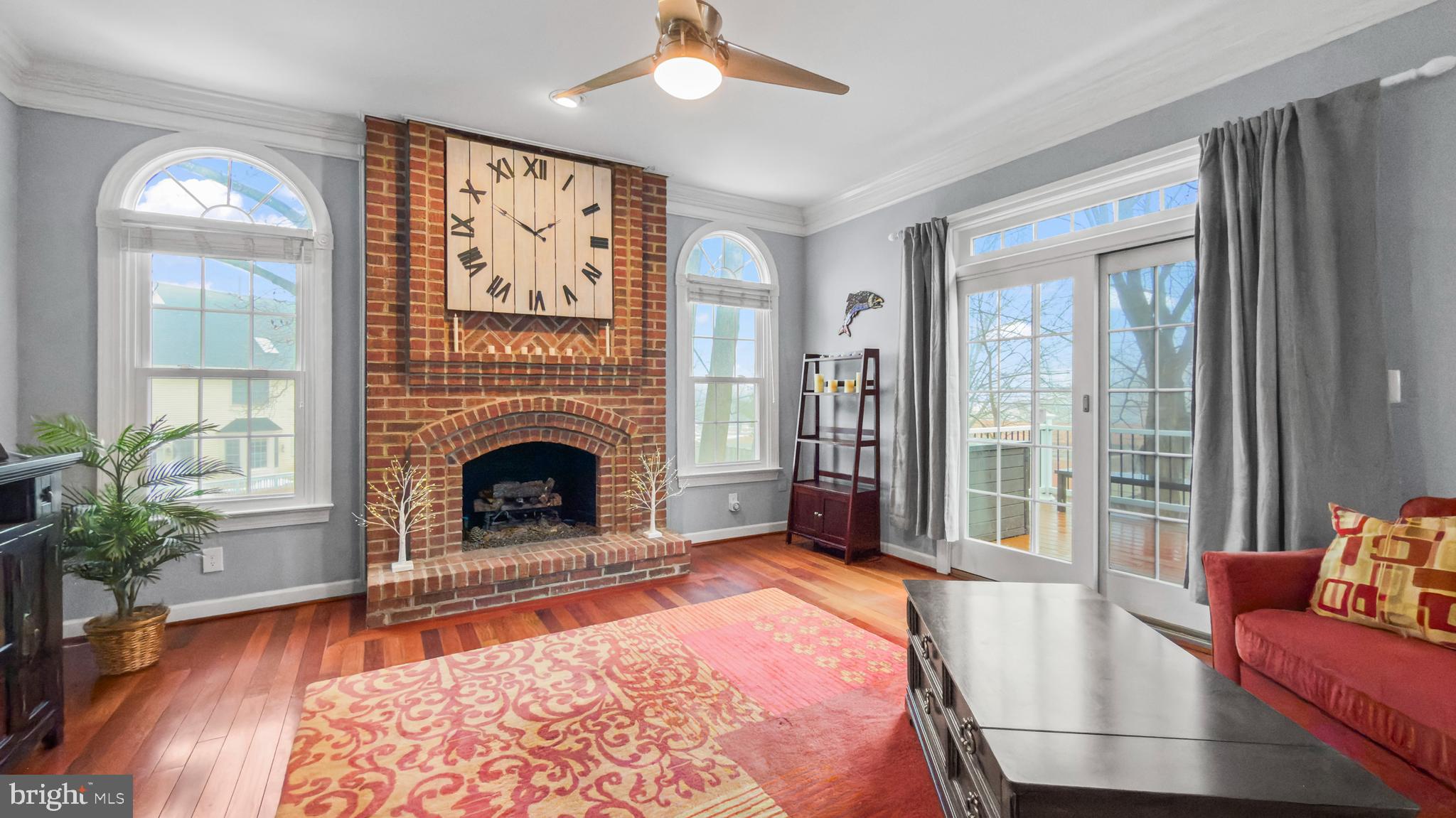 JAMES CREEK - Residential