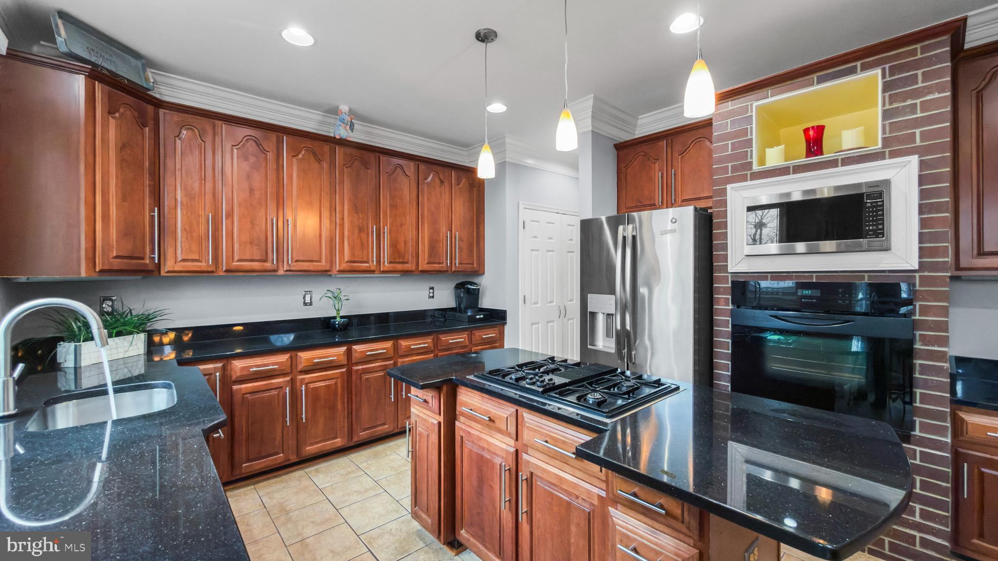 JAMES CREEK - Residential