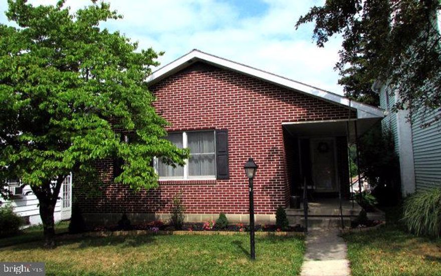 Great one floor living with large living room, eat in kitchen and 1 1/2 baths.  Don't let the exterior fool you, this home looks small but has over 1400 sq. ft.  Very spacious!   Very well maintained.  2 car garage and central air.