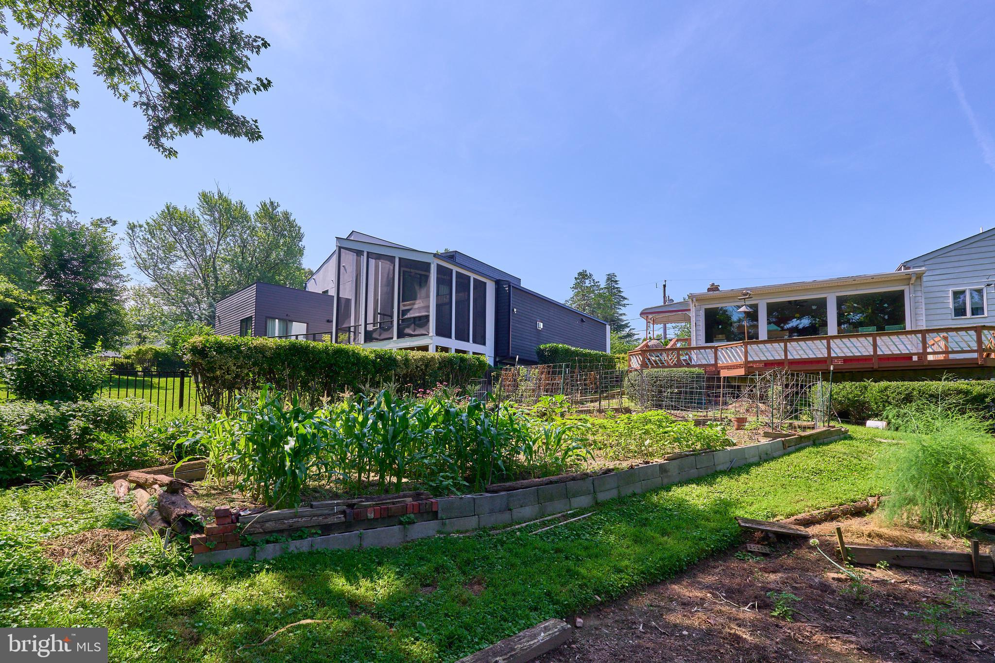 ROCK SPRING - Residential