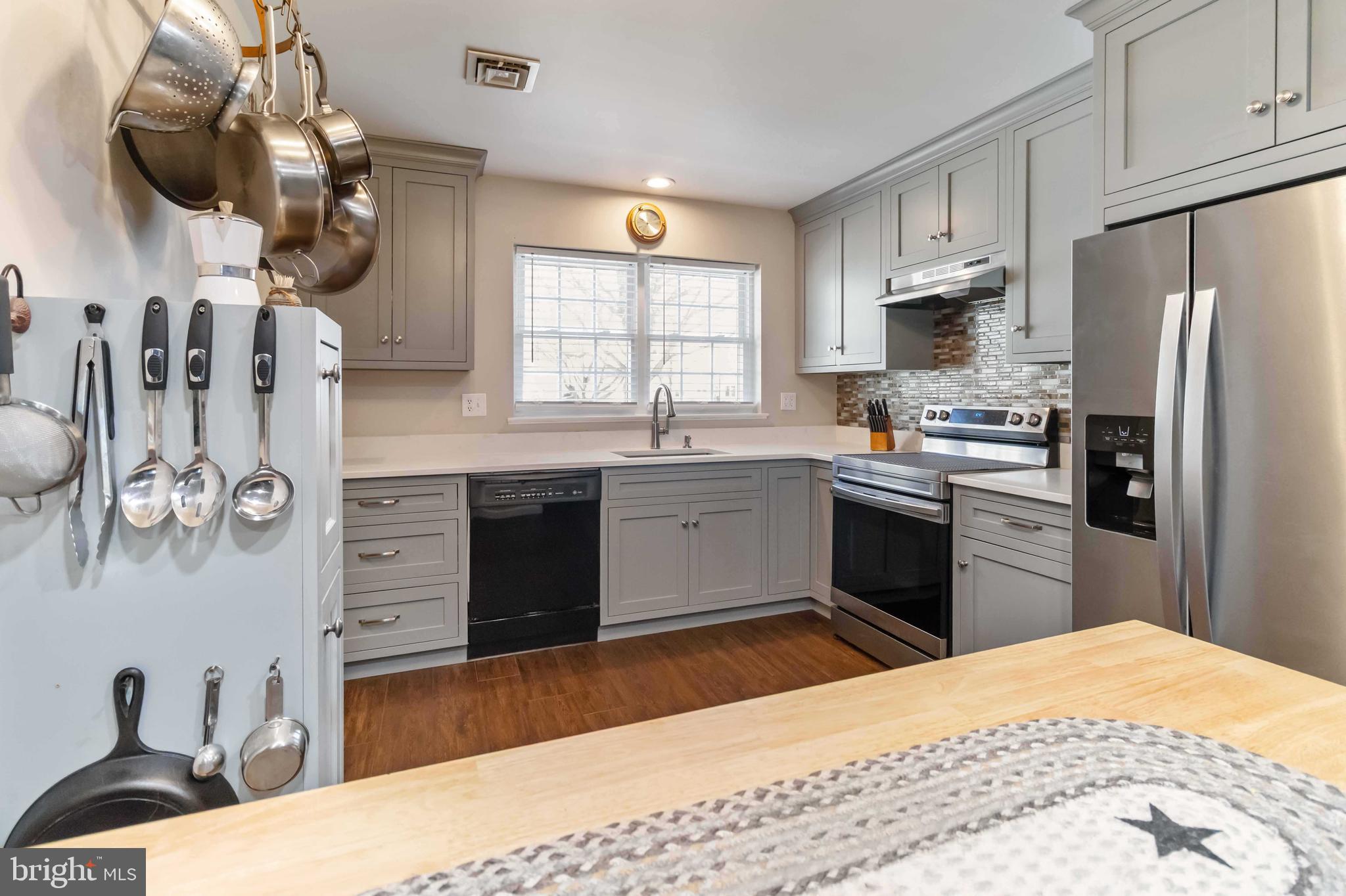 ROCKLEDGE - Residential