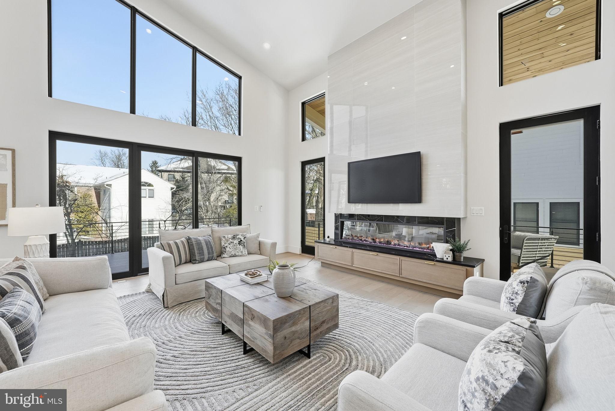 DEVON PARK - Residential