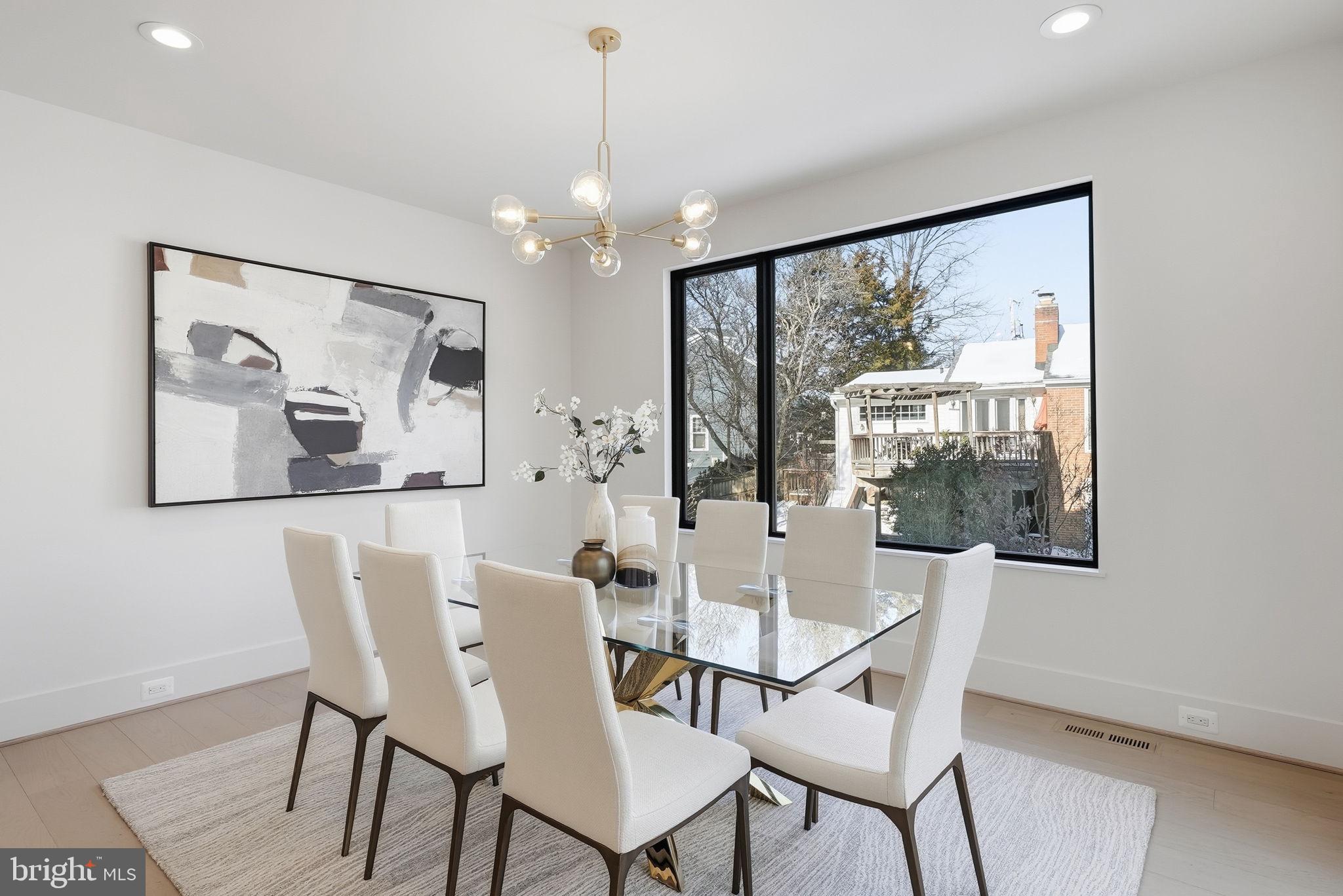 DEVON PARK - Residential