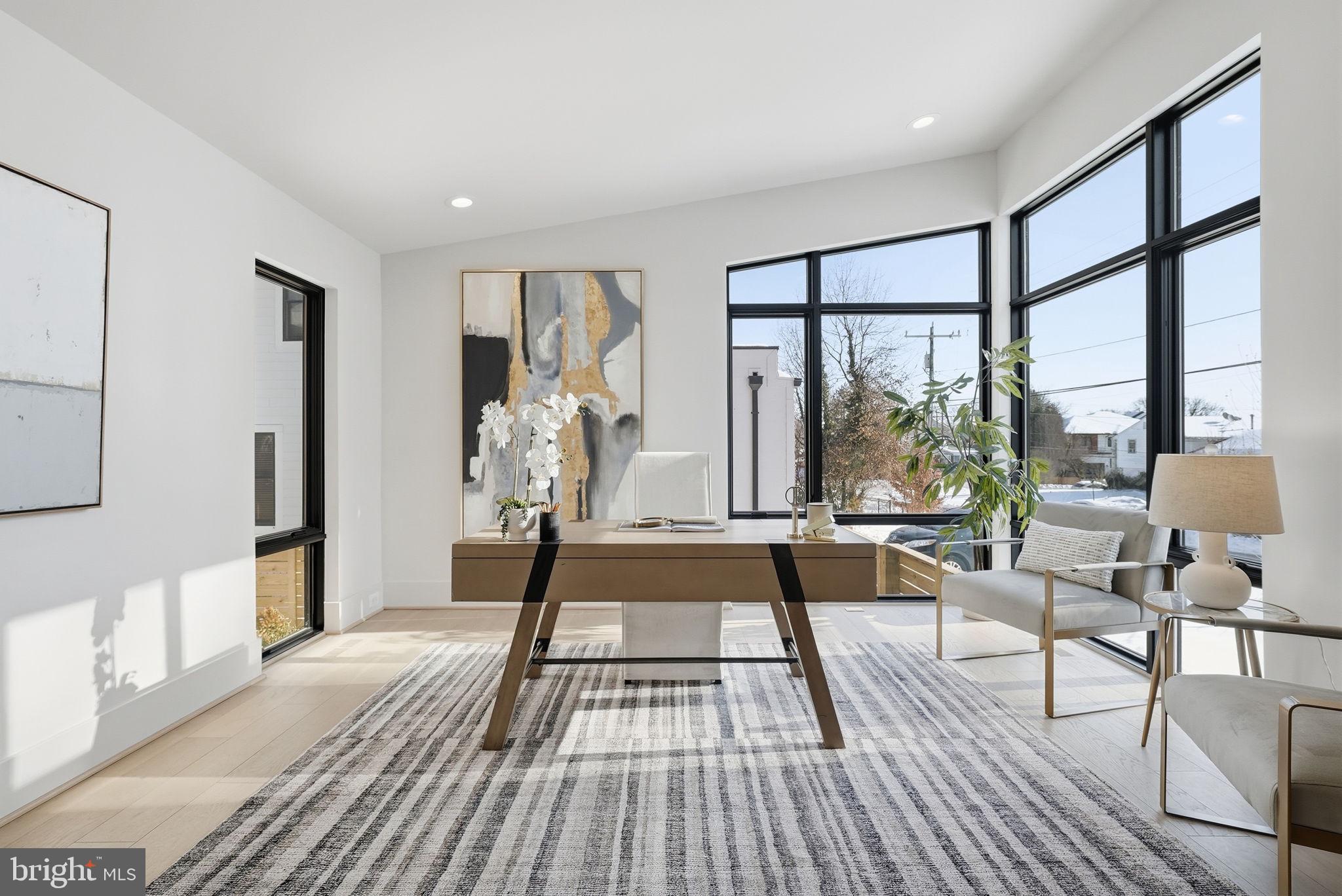 DEVON PARK - Residential