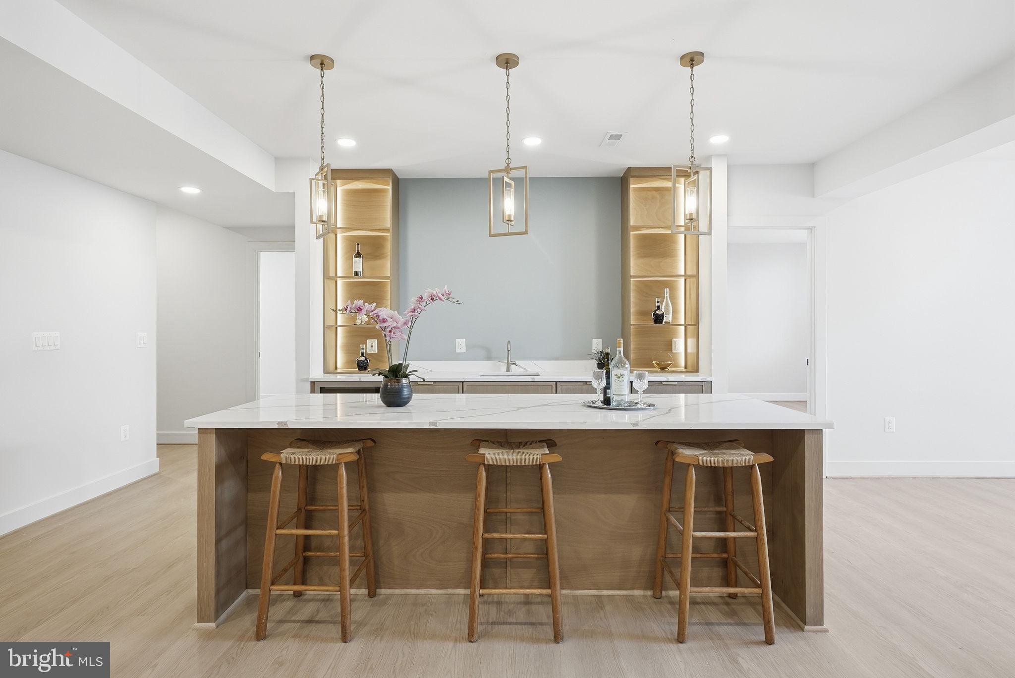 DEVON PARK - Residential