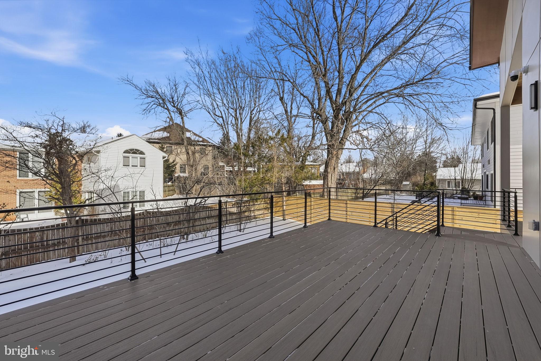 DEVON PARK - Residential