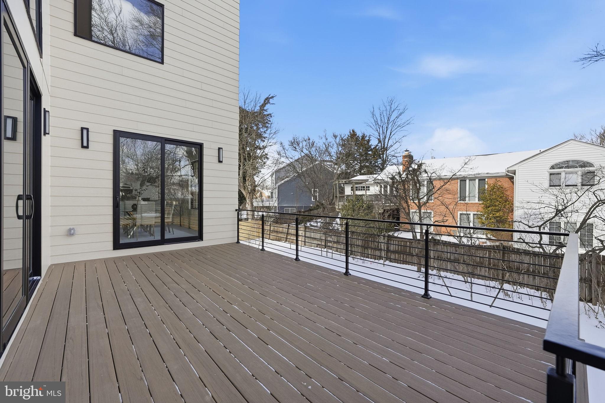 DEVON PARK - Residential