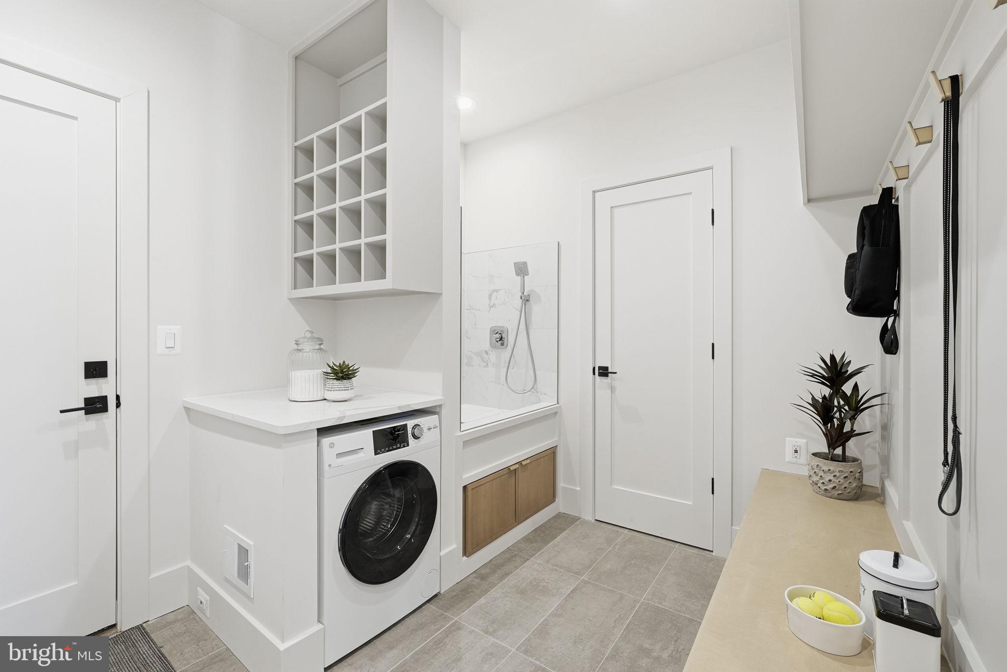 DEVON PARK - Residential