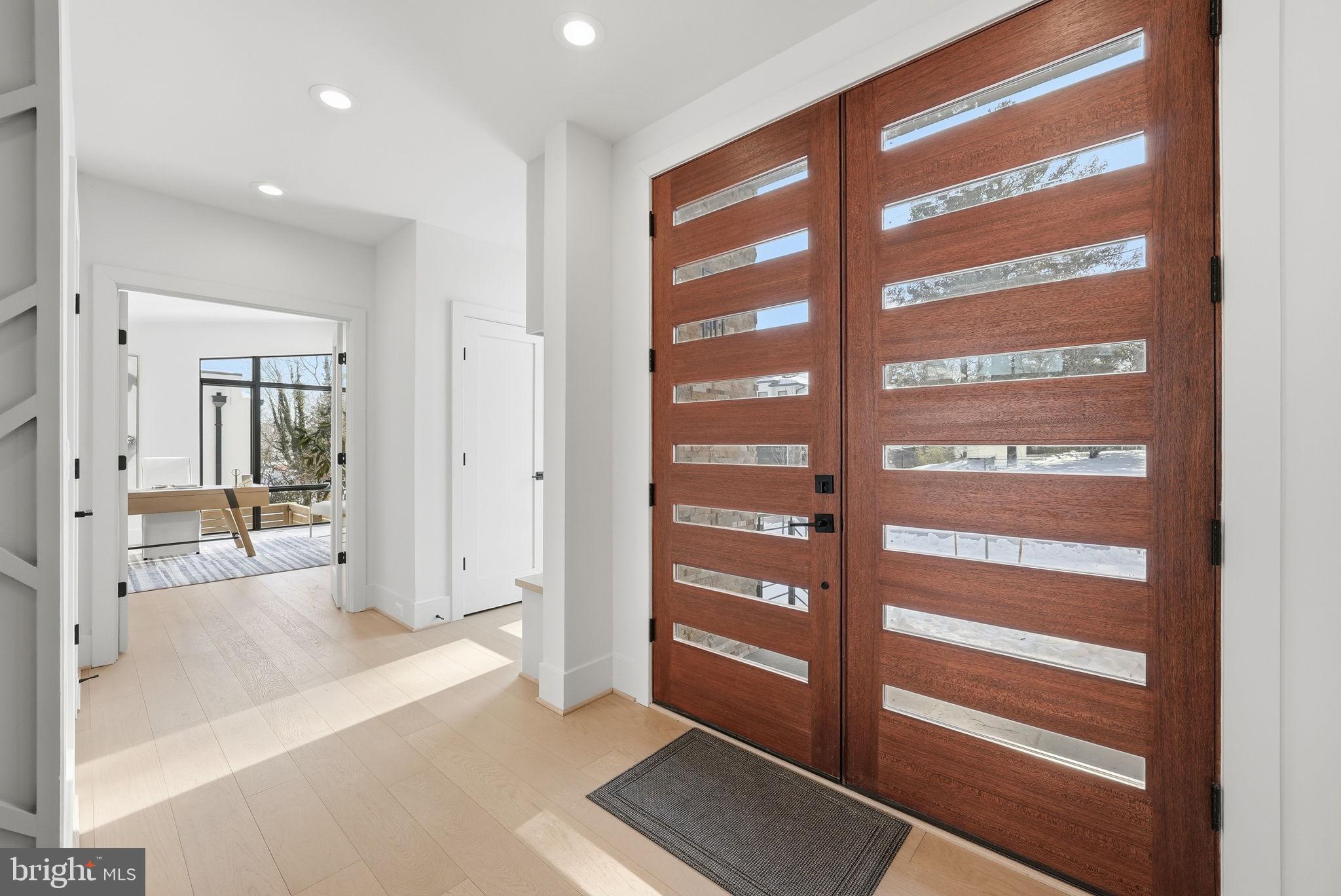 DEVON PARK - Residential