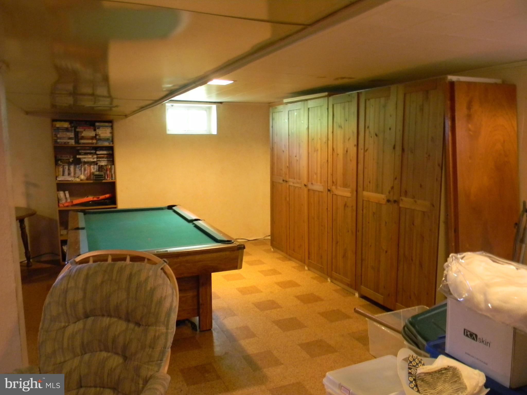 HARWOOD MANOR - Residential