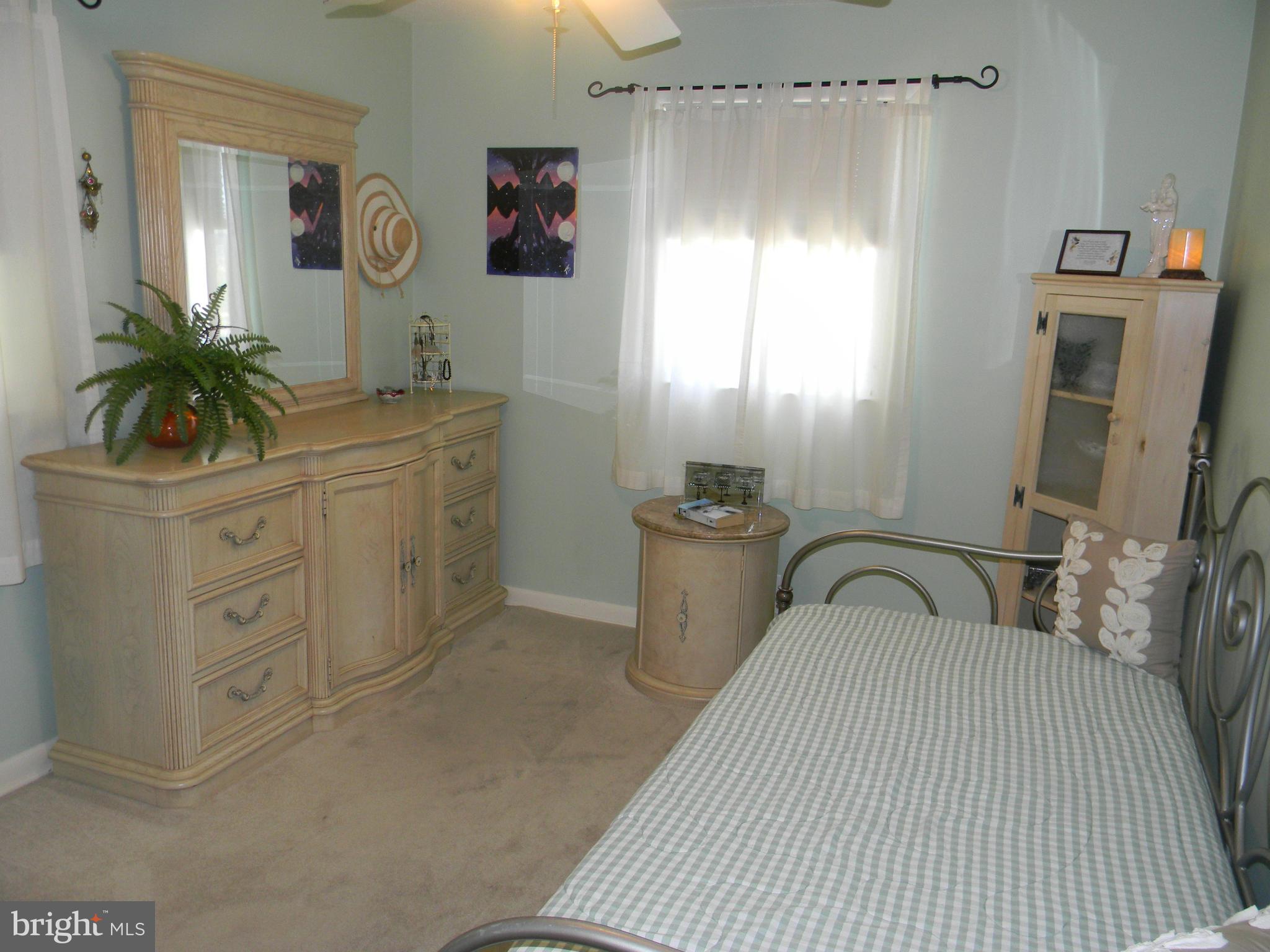 HARWOOD MANOR - Residential