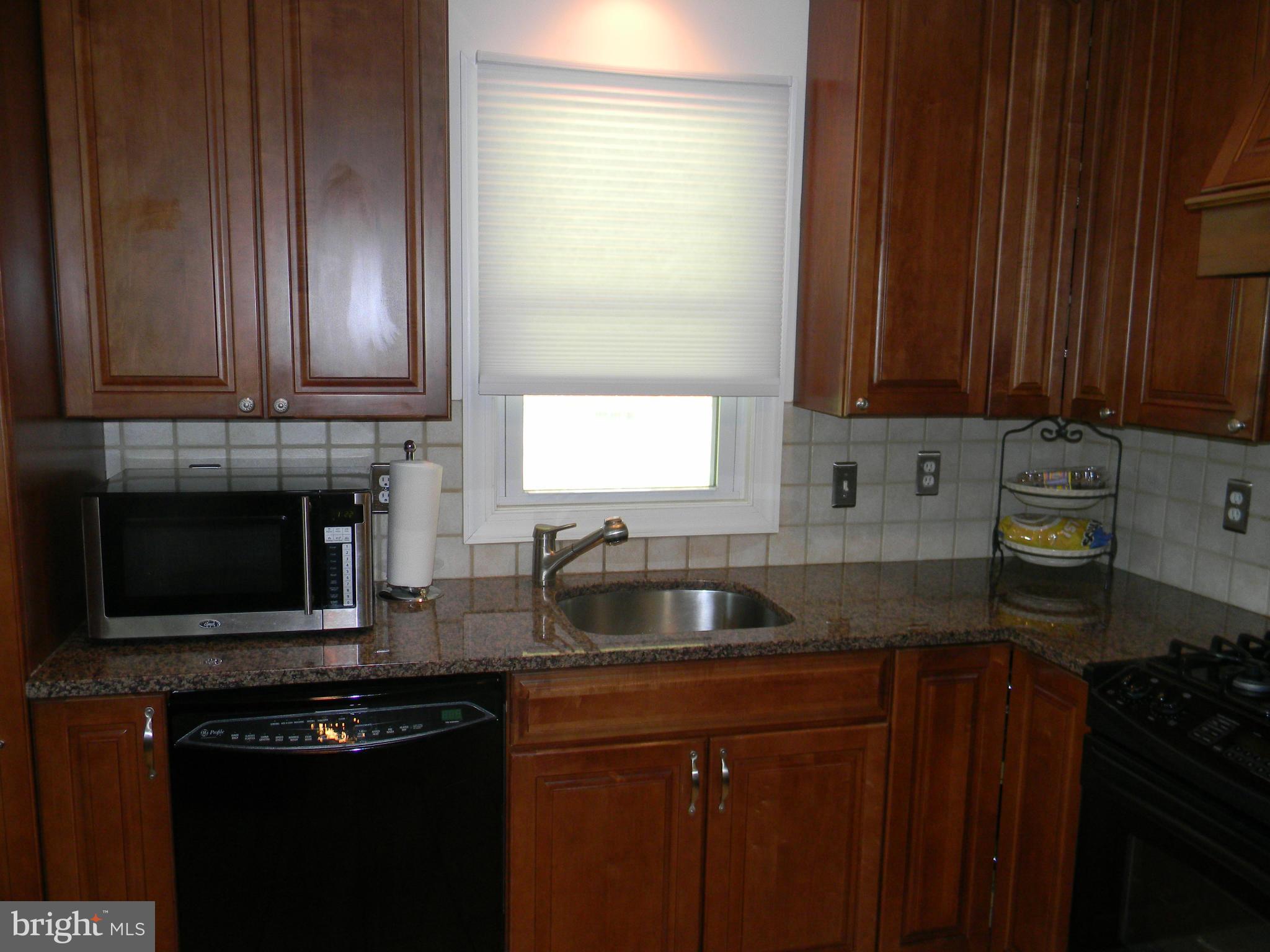 HARWOOD MANOR - Residential